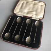 Cased set of six Art Deco silver coffee spoons.