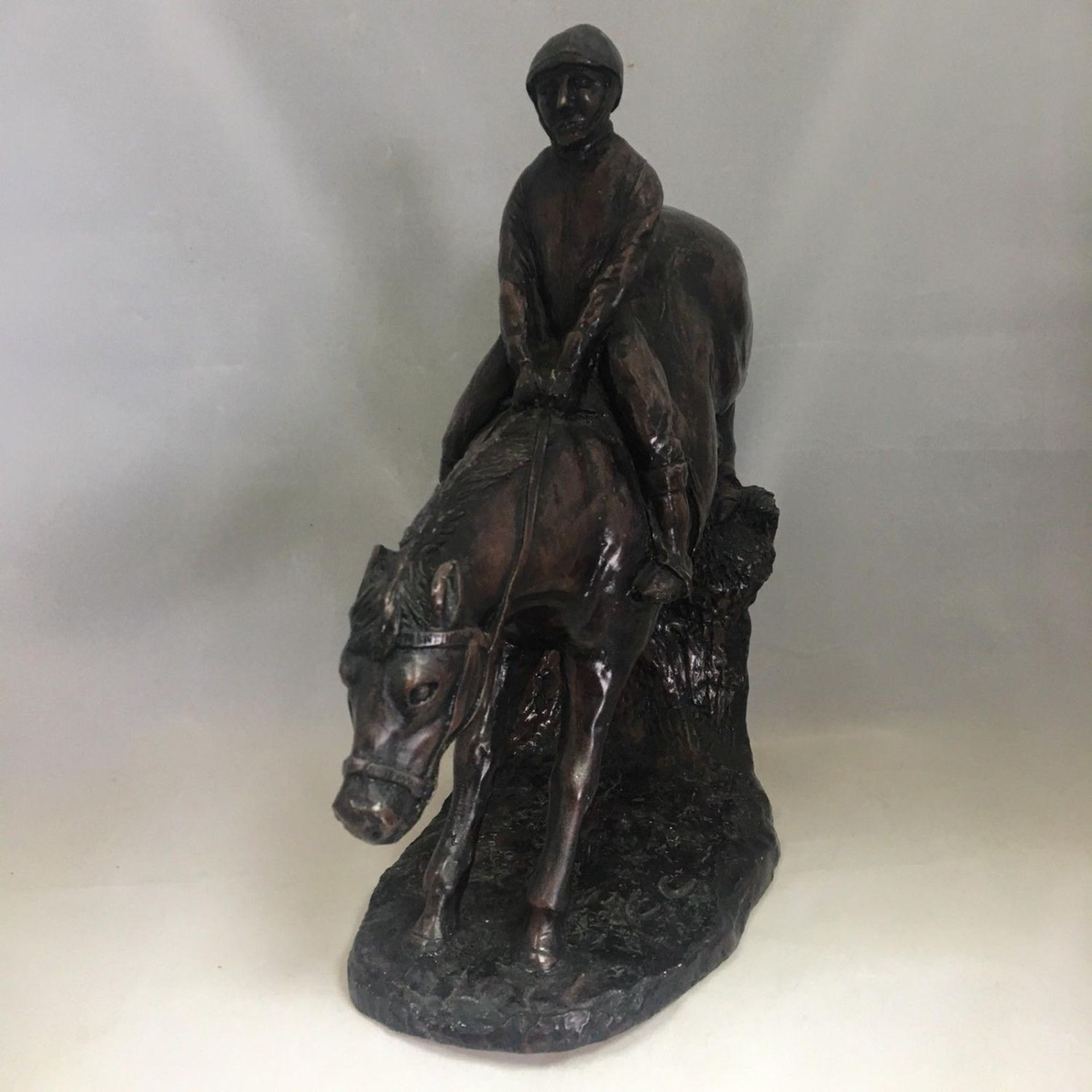 Signed vintage moulded resin equestrian figurine of a jumping horse and jockey - Image 2 of 4