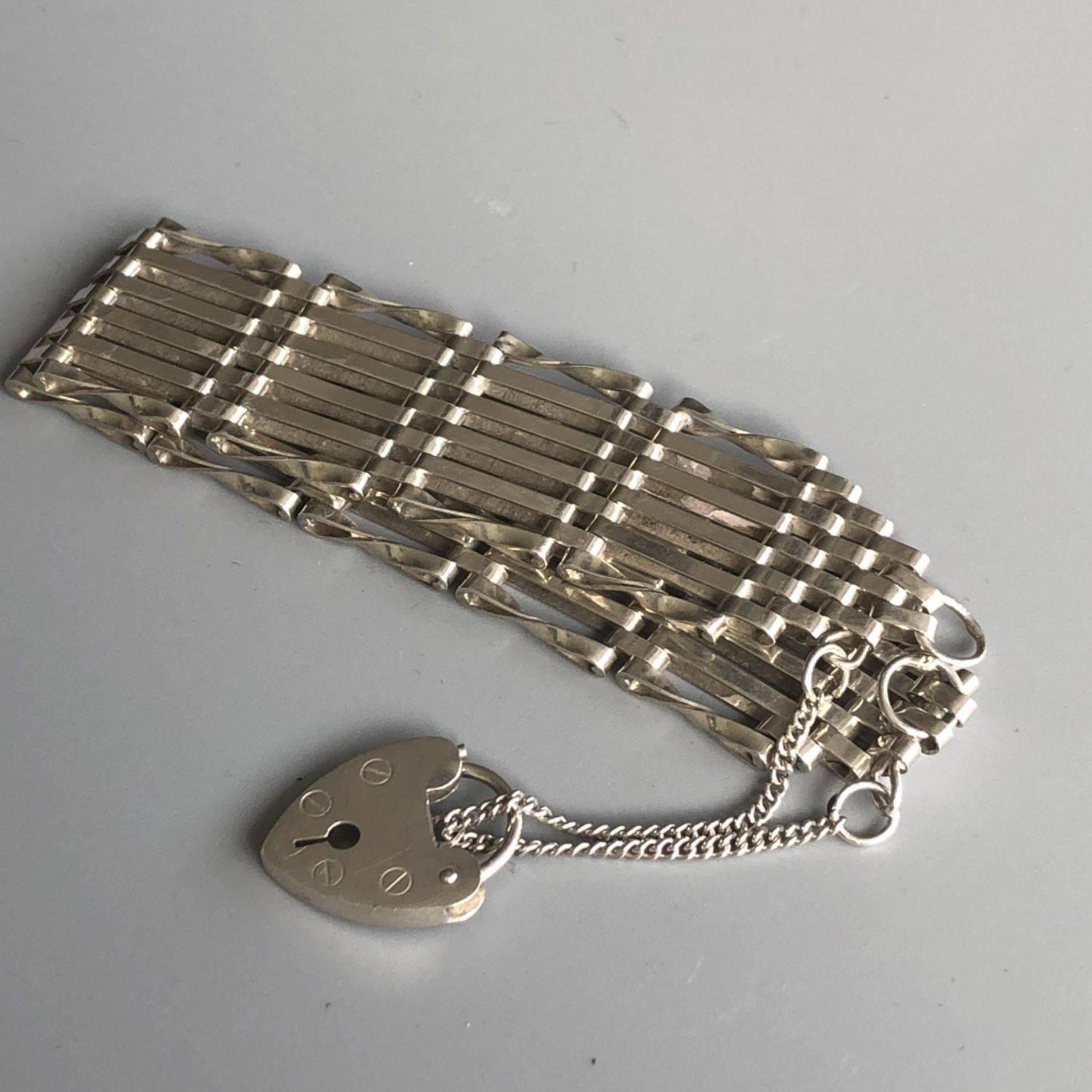 A retro silver gate bracelet with heart padlock and safety chain - London hallmarks - Image 2 of 3