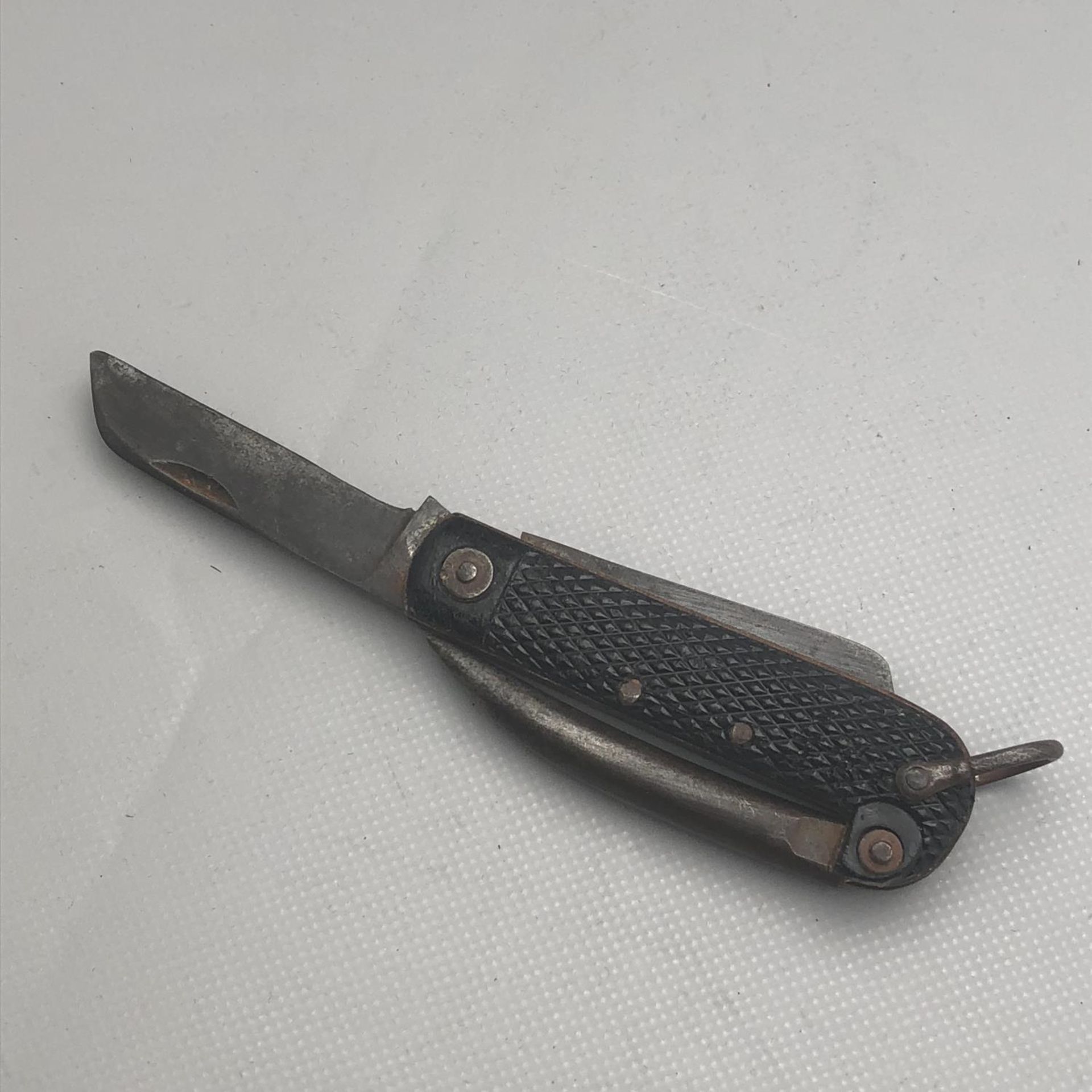 A British Military Issue Pocket clasp knife with marline spike and tin opener - Image 3 of 6