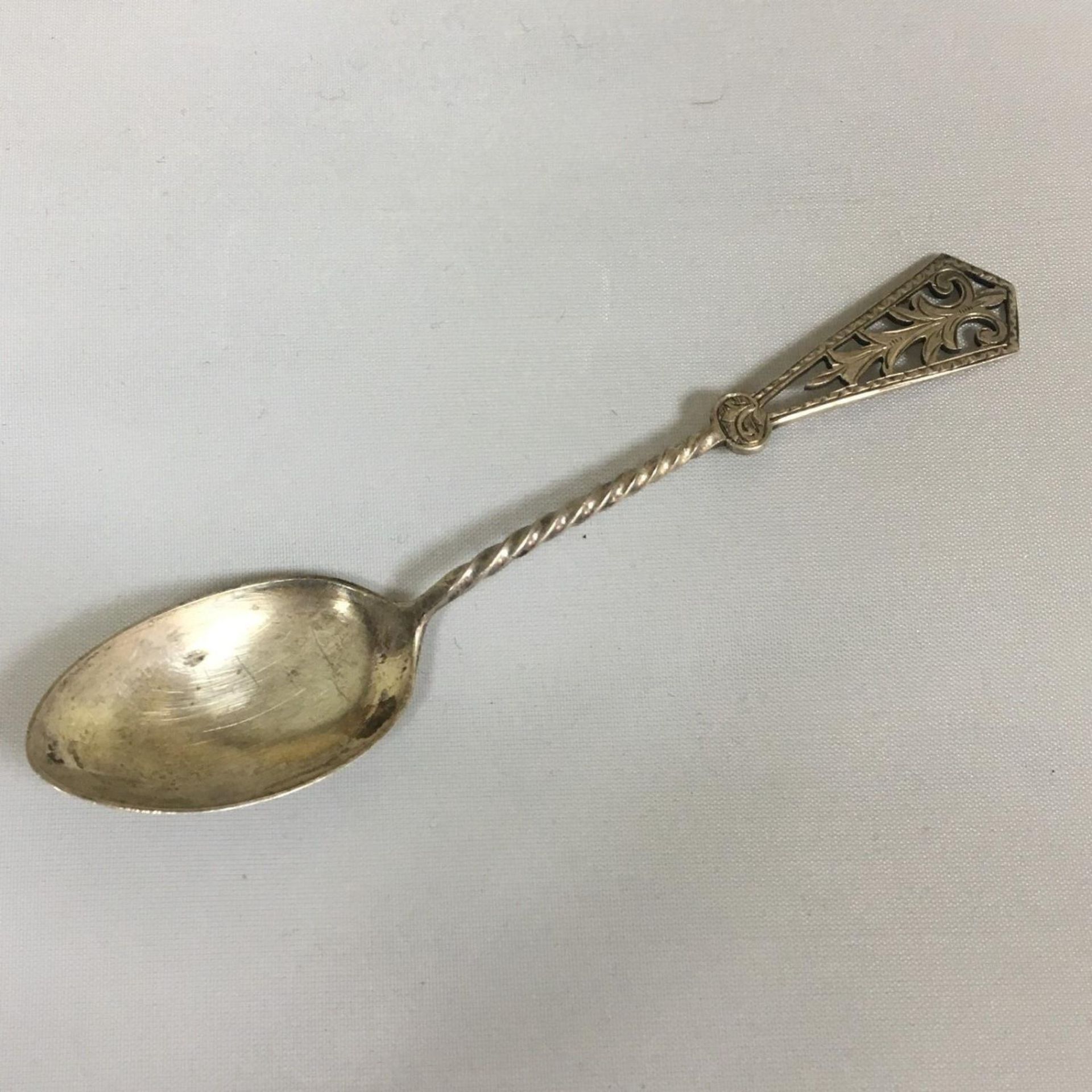 Art Nouveau solid sterling HM silver twist stem teaspoon with ornate finial