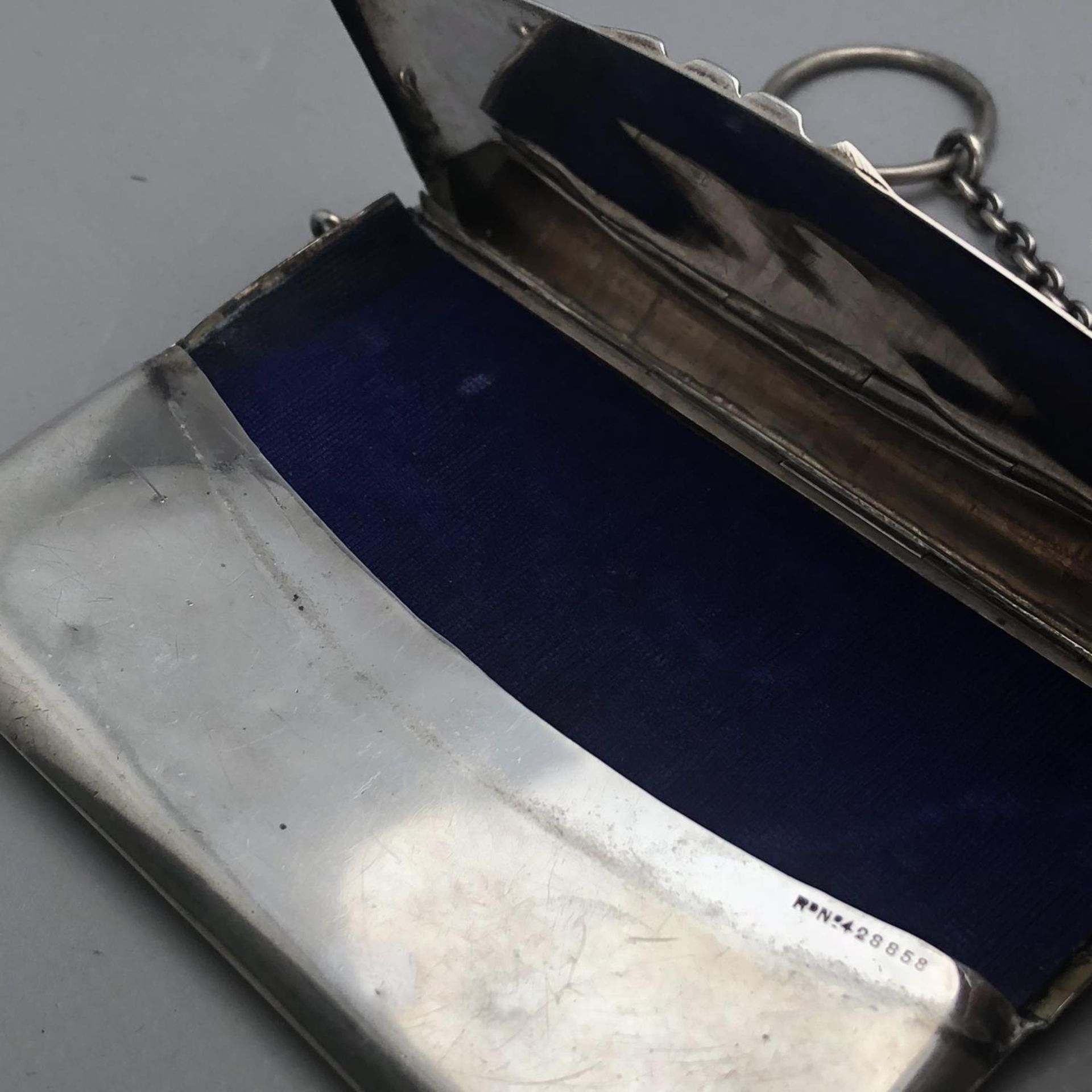 An Edwardian silver chateleine purse by Sampson Mordan , hallmarked London 1904 - Image 3 of 3