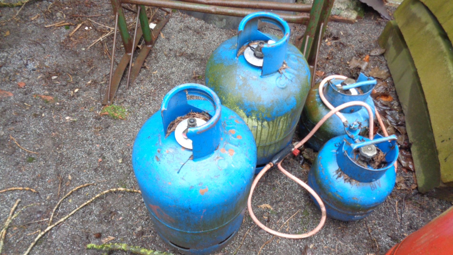 4 X Lpg Bottles Empty