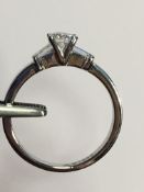 18k White Gold 0.4Ct Diamond Engagment Ring Hallmarked