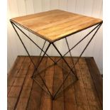 Modern Geometric Design Metal And Wood Coffee/Side Table