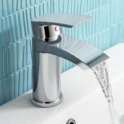 (Z34) Melbourne Basin Mixer Tap. Crafted from chrome plated, corrosion free solid brass. Includes