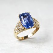 Van Cleef & Arpels 18k Yellow Gold 10.73ct Ceylon Sapphire & 1.80ct Diamond Ring