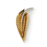 Van Cleef & Arpels 18k Yellow Gold Diamond Vintage Brooch