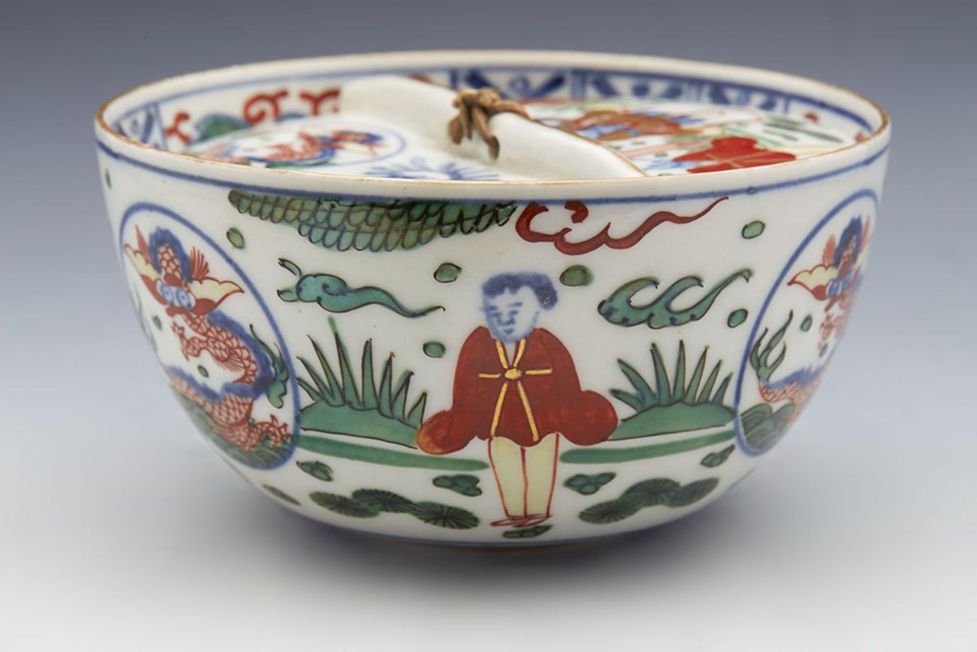 Vintage Chinese Wucai Figural Lidded Rice Bowl With Dragons 20Th C. - Image 7 of 10