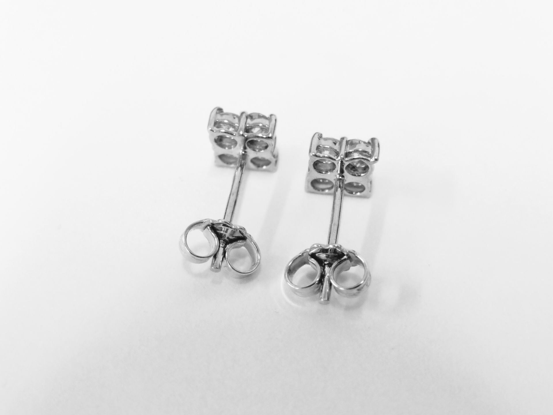 18ct diamond earrings,0.80ct in 8 stone 0.10ct each i si2 clarity and colour 2gms 18ct white gold uk - Image 3 of 3