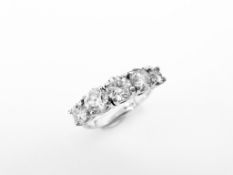 3.50ct diamond five stone ring. 5 x brilliant cut diamonds ( 0.70ct ) I colour and I1-2 clarity. 4