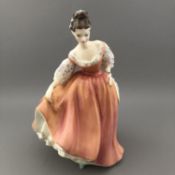 Vintage Royal Doulton "Fair Lady" Coral Pink Porcelaine Figurine HN2835 1962