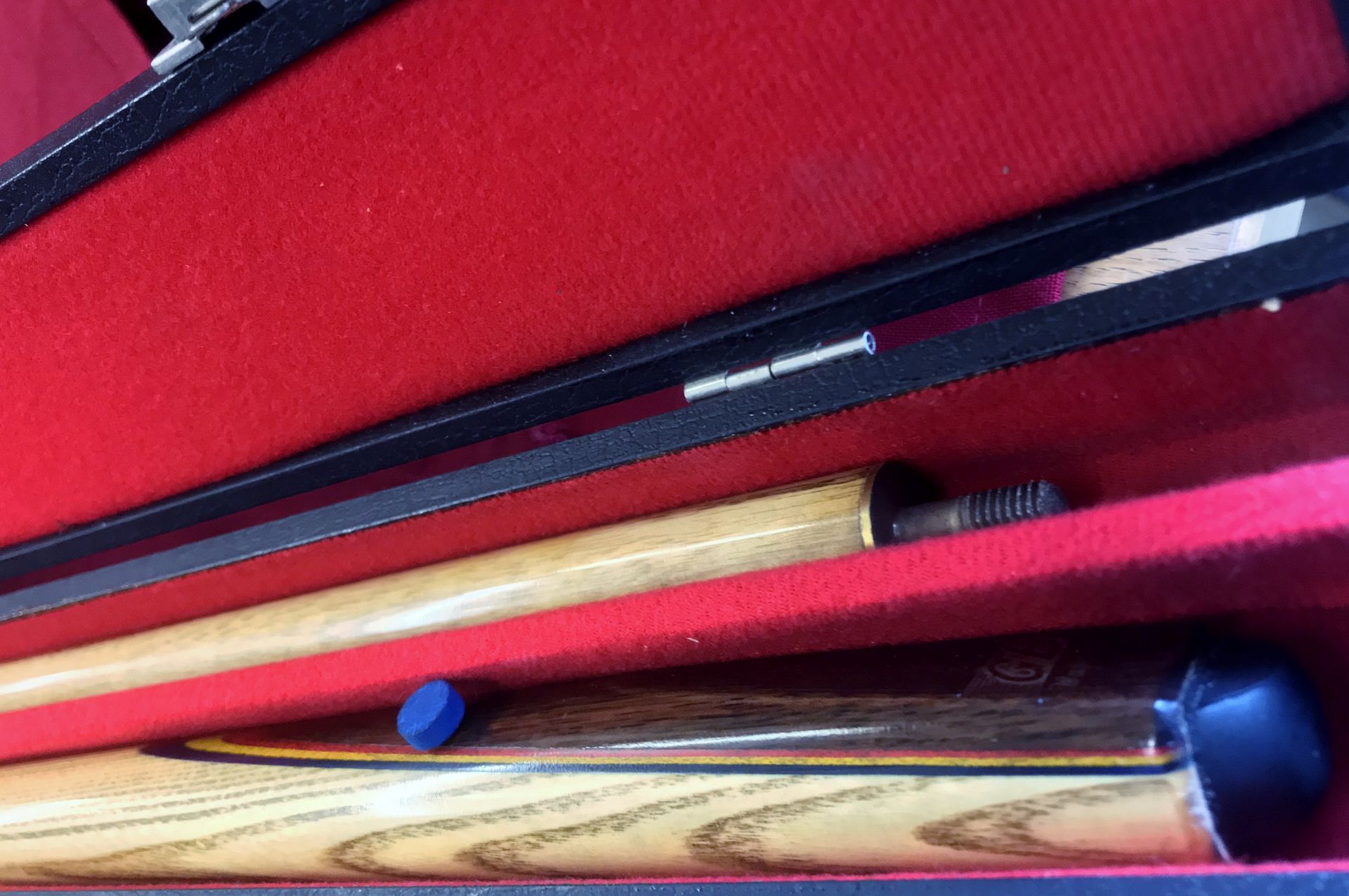 Snooker/Pool Cue GB Warwick Cased With Accessories - Image 3 of 5