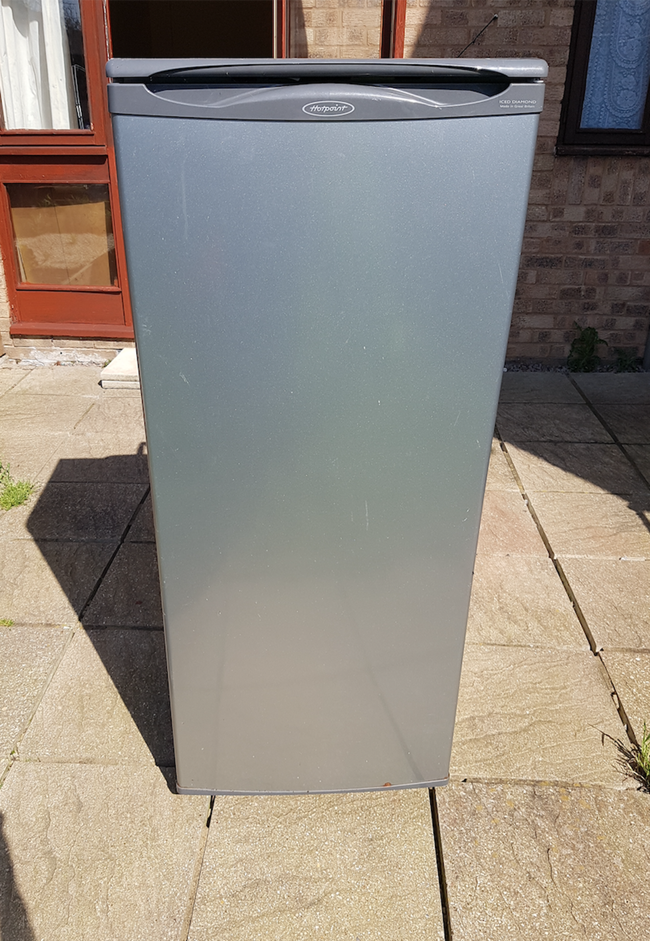 No Reserve: Tall, Freestanding Hotpoint Fridge in Silver
