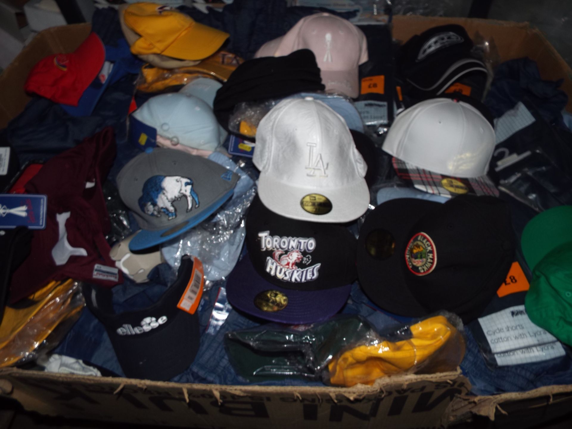 No Reserve: Mixed Pallet box of clothes inc Fancy dress - Image 9 of 9