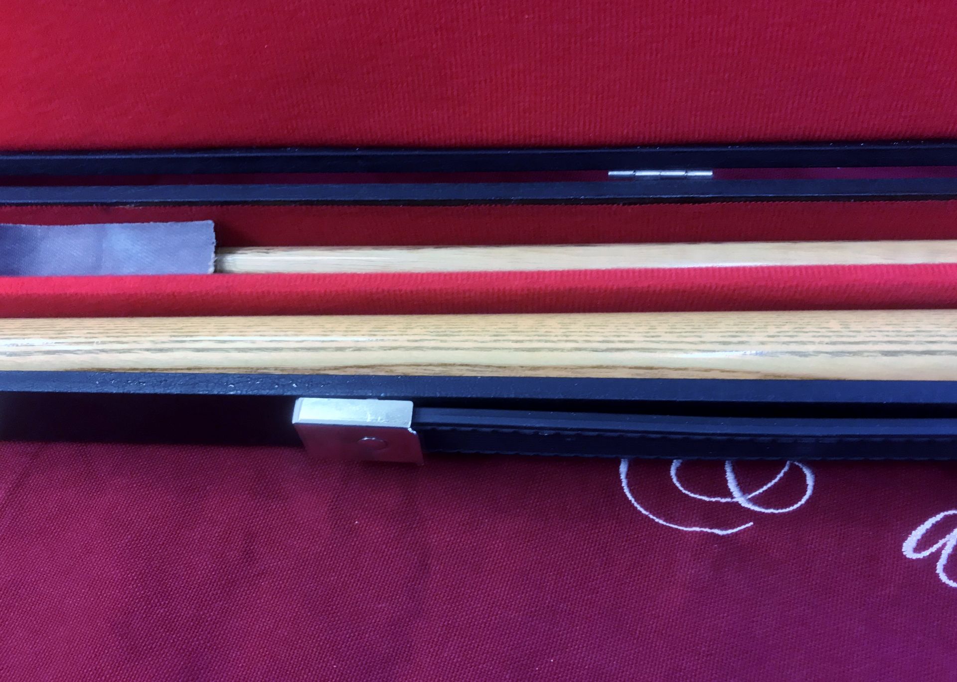 Snooker/Pool Cue GB Warwick Cased With Accessories - Image 2 of 5