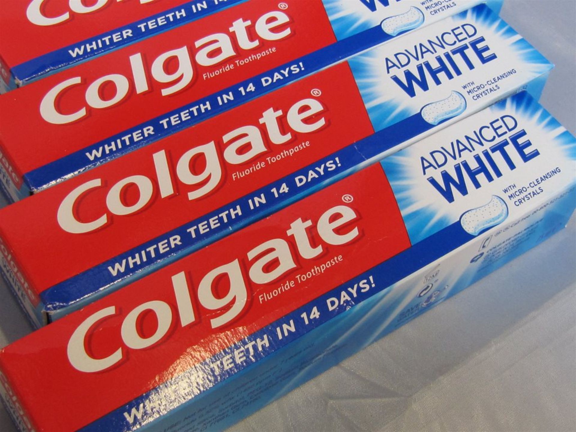 190) 16 x Colgate Fluoride Toothpaste. 75ml each. No vat on Hammer. - Image 4 of 4