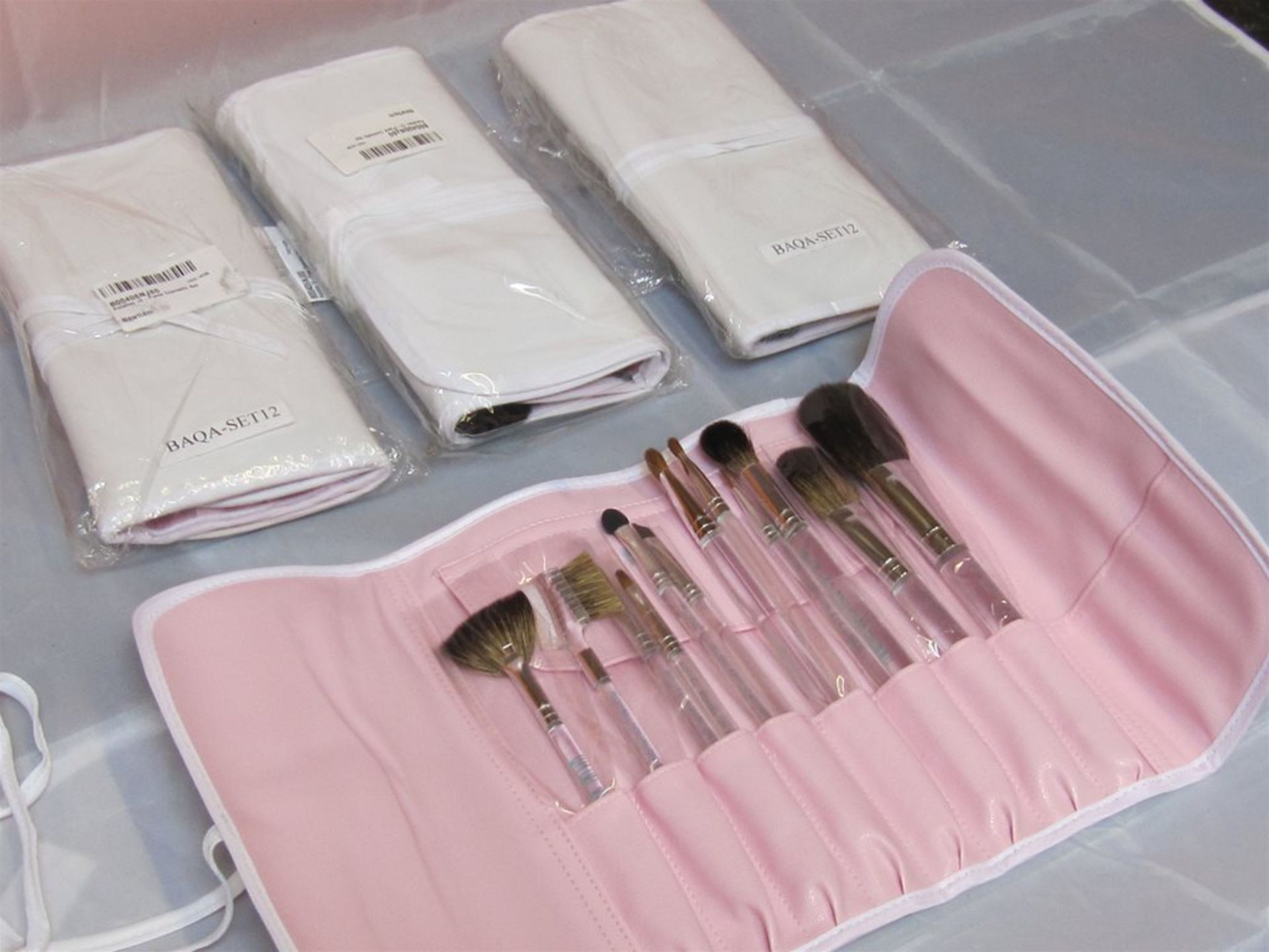 169) 4 x Makeup Brush Sets. No vat on Hammer.