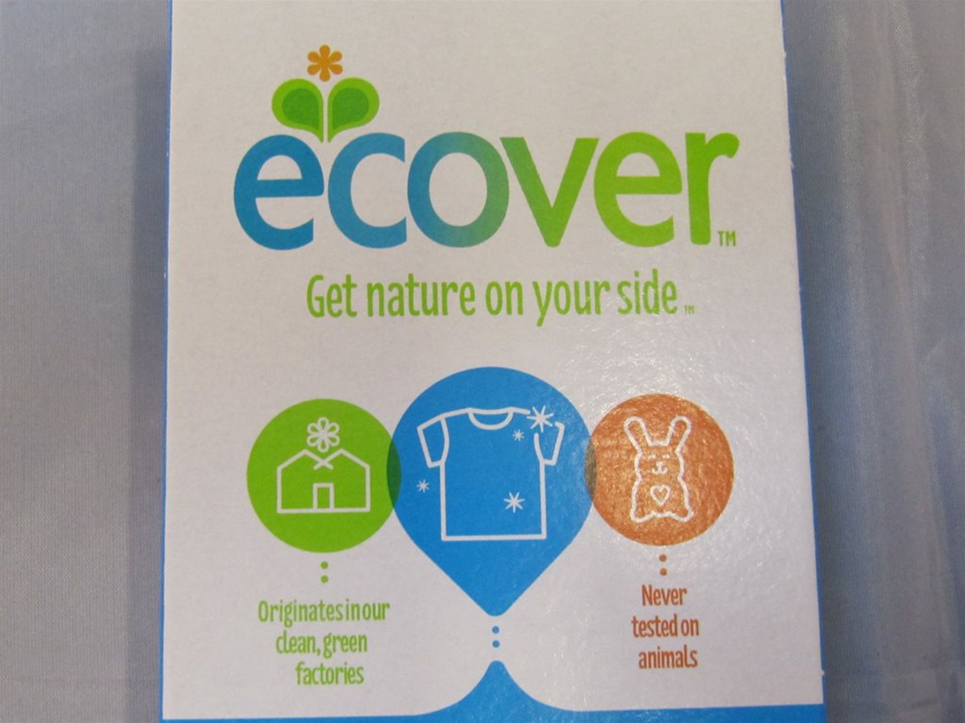 211) 18 x ECOVER environmentally friendly Laundry Whitener. 400g per pack. No vat on Hammer. - Image 2 of 4