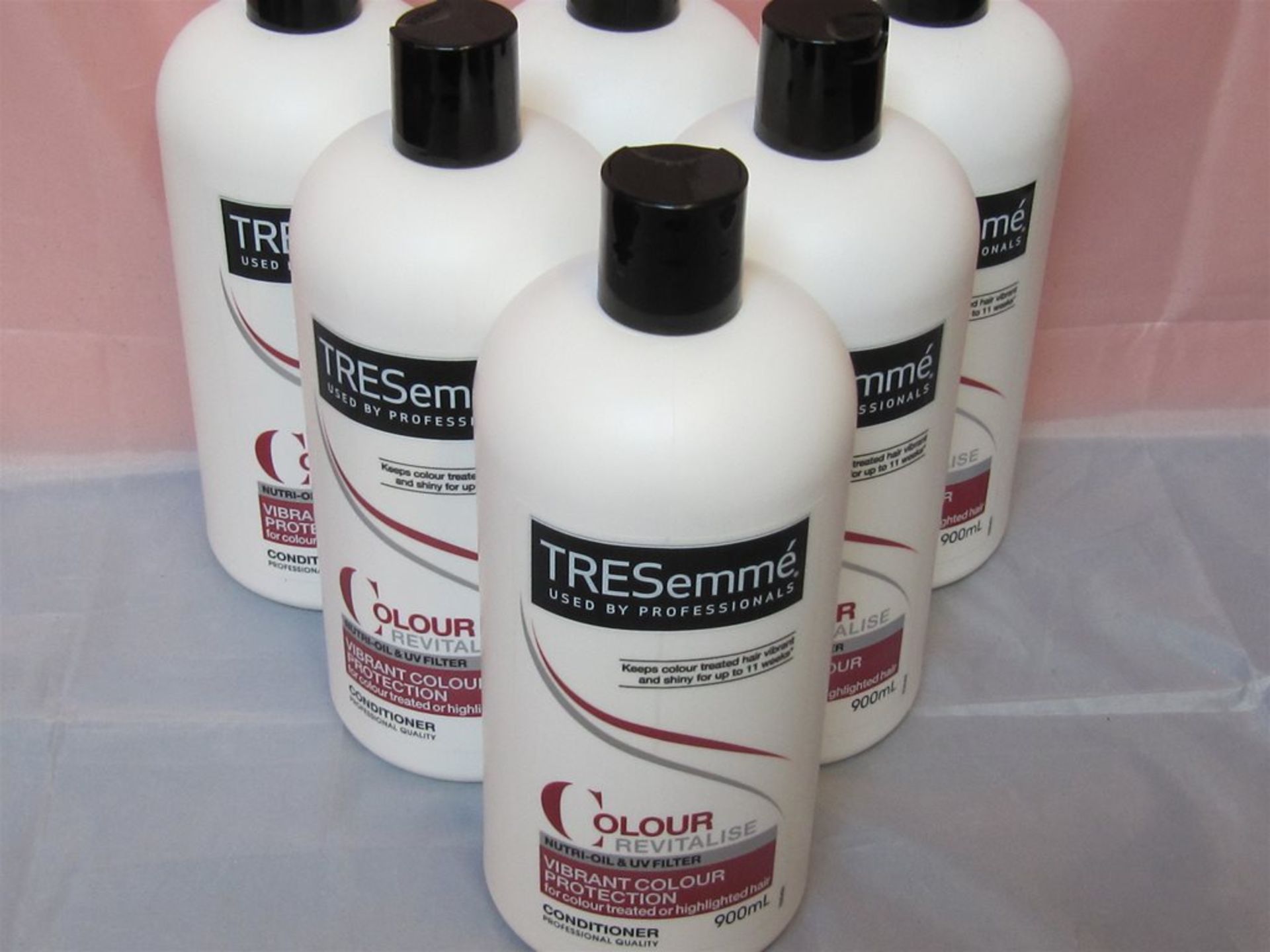 22) 6 x Tresemme Hair Conditioner. Professional Quality. 900ml each.