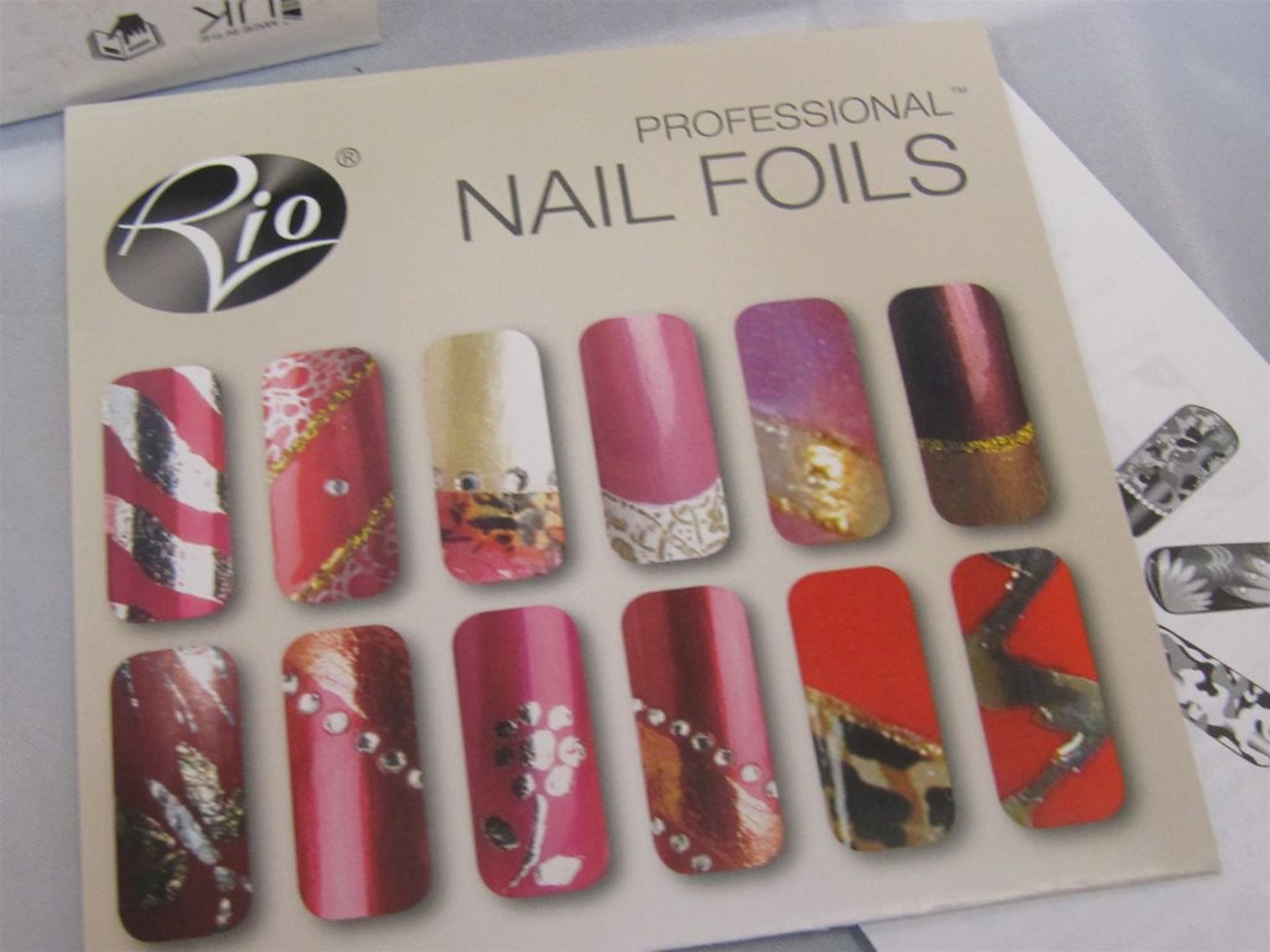 86) 4 x RIO Nail Art. Nail Foils Kit. includes DVD. No vat on Hammer. - Bild 3 aus 4