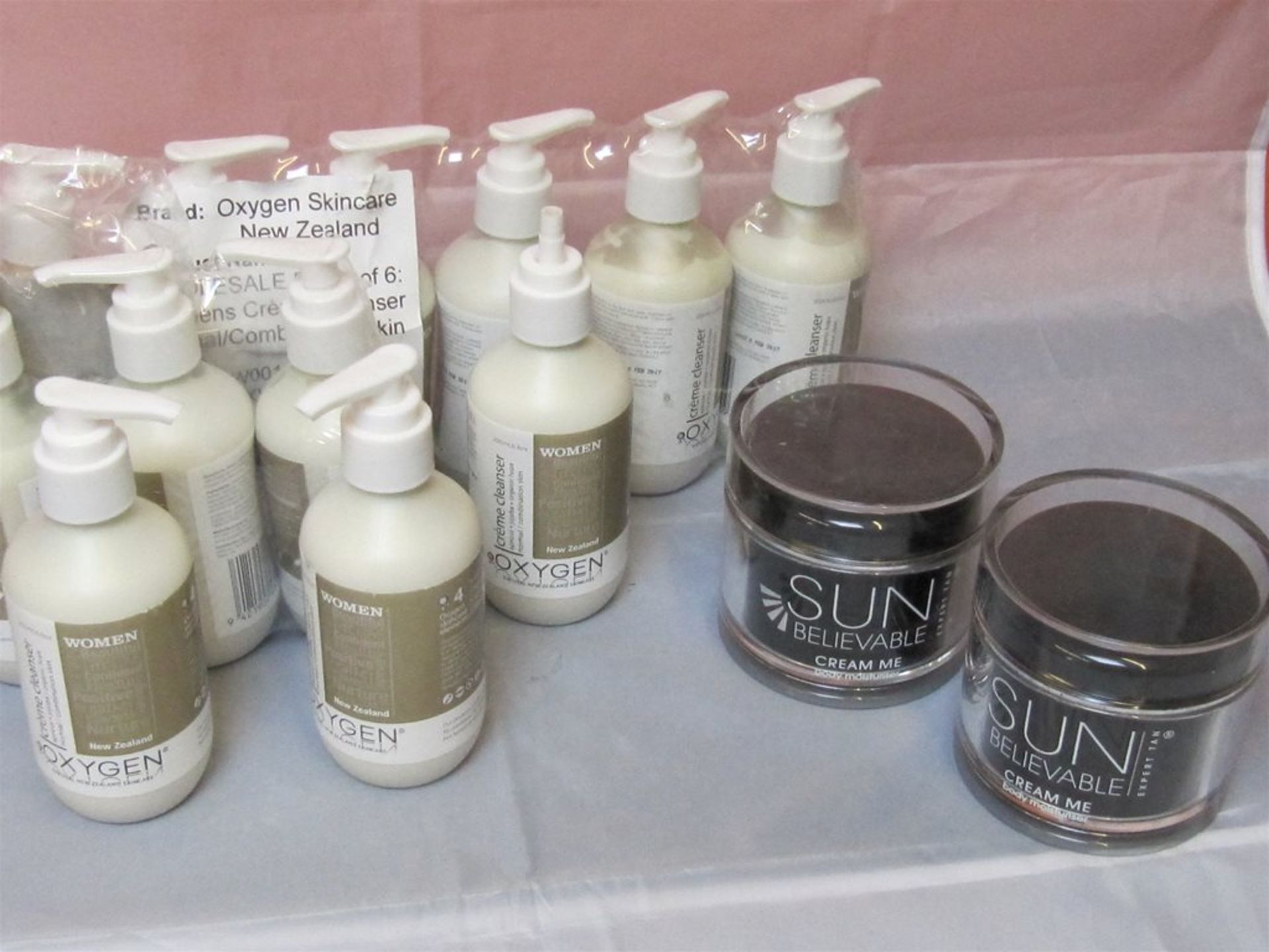 170) Large quantity of Body Creams. No vat on Hammer.