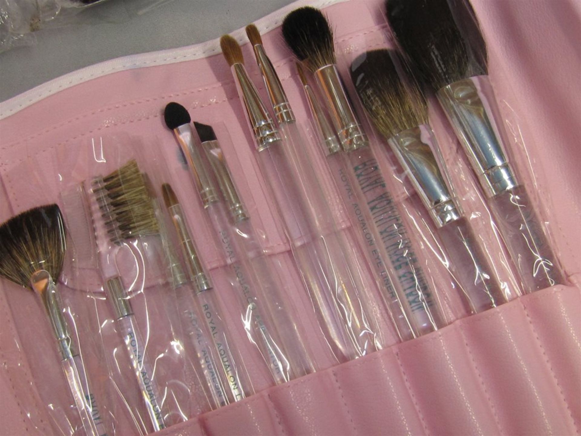 169) 4 x Makeup Brush Sets. No vat on Hammer. - Bild 4 aus 4