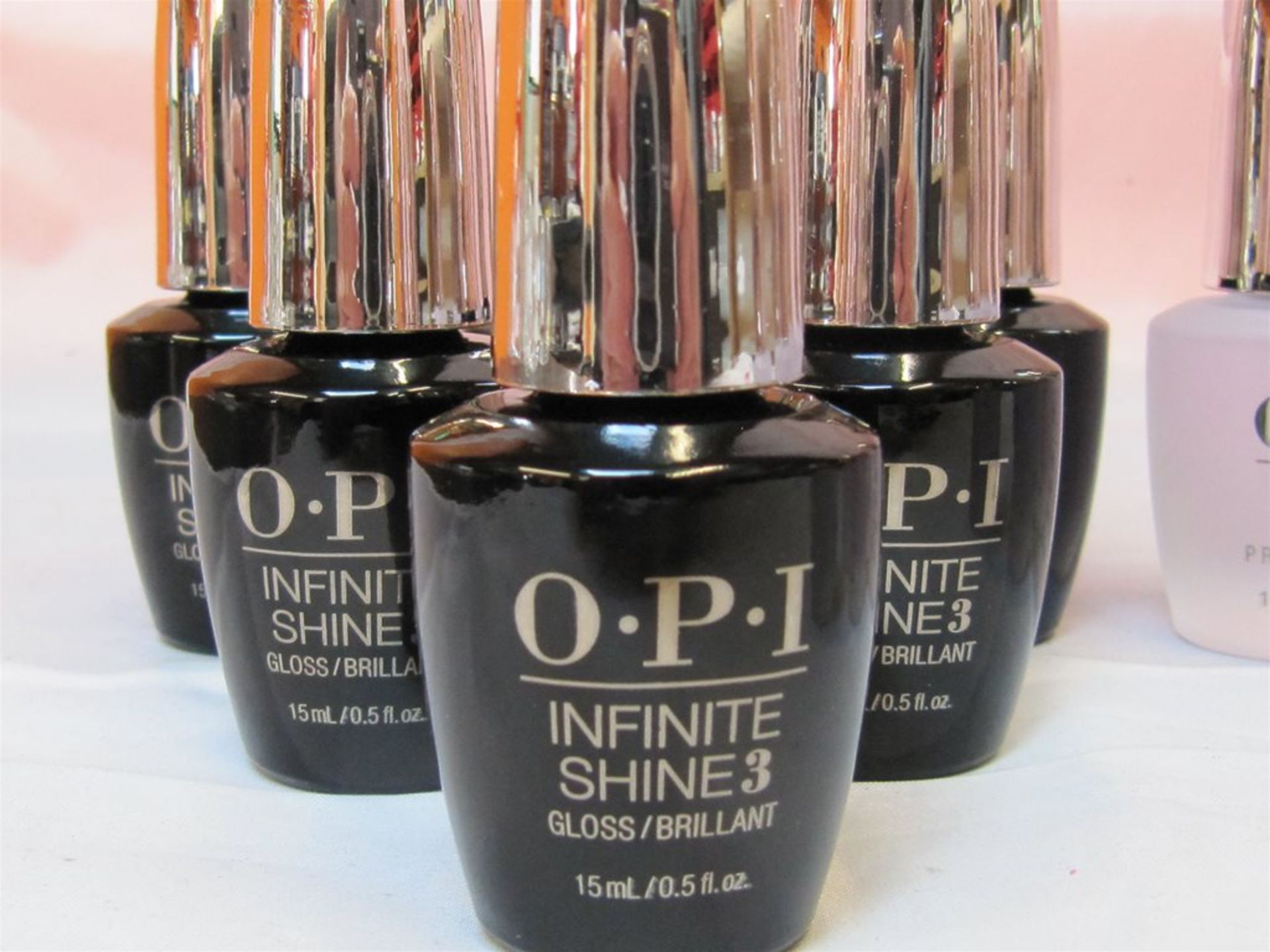 135) 12 x OPI Nail Varnish. No vat on Hammer. - Image 4 of 4