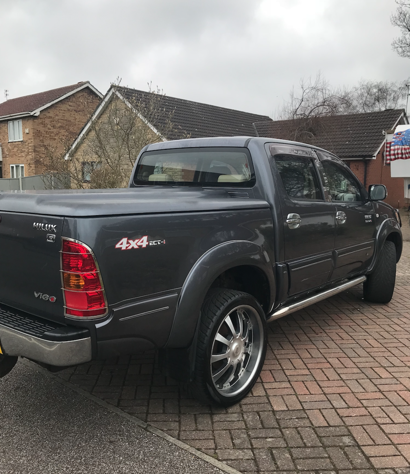 2007 Toyota Hilux Vigo D4D 3.0 litre - Image 3 of 18