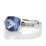 8180061CR-, *** RRP £2,280.00*** UNUSED - Certified by GIE 9ct White Gold Created Ceylon Sapphire