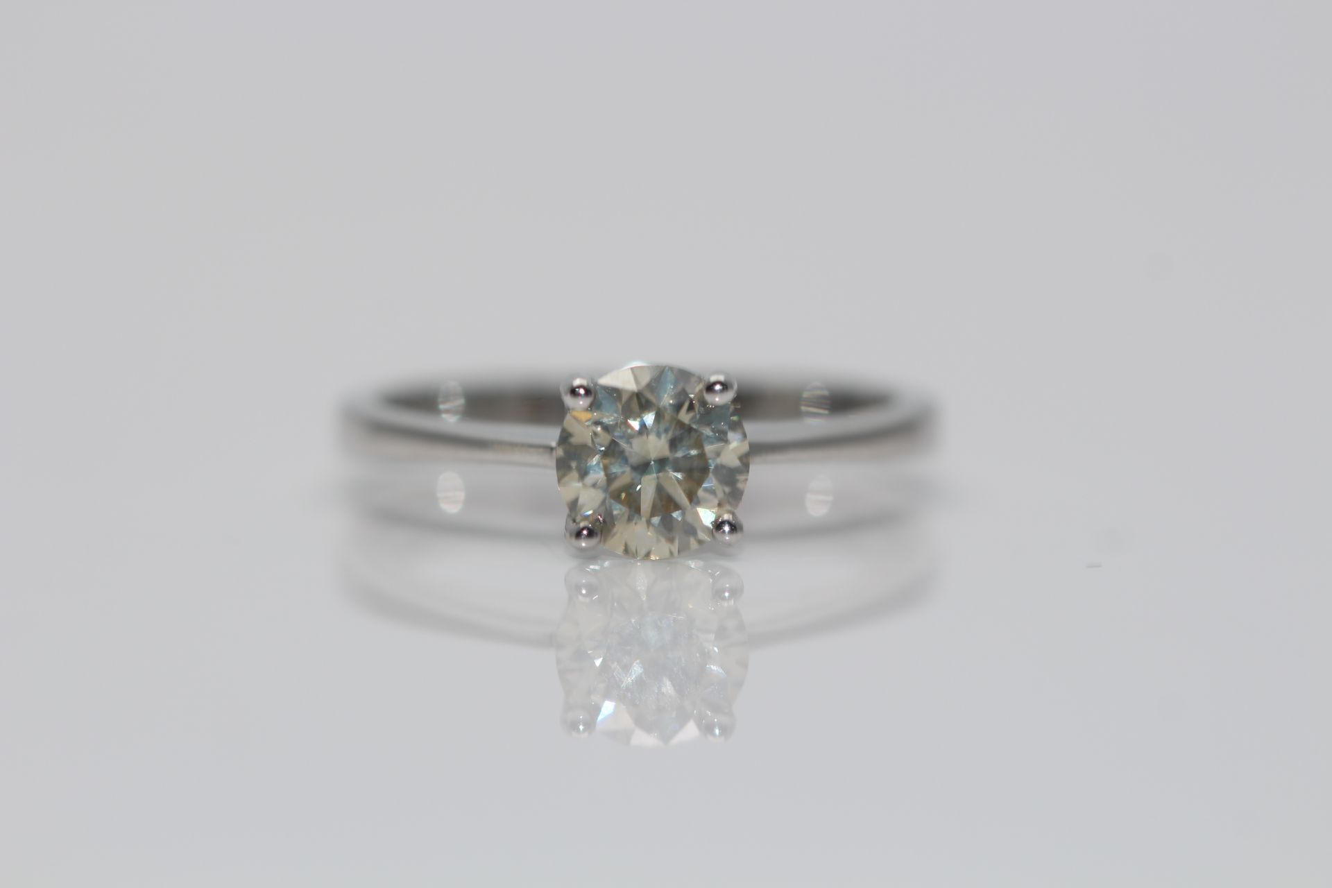 14ct White gold ladies diamond diamond solitaire ring, set with one 1.04 carat diamond, Clarity- VS,