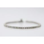 18ct White Gold ladies Diamond solitaire tennis bracelet, set with 4.00 carats of diamonds, Clarity-