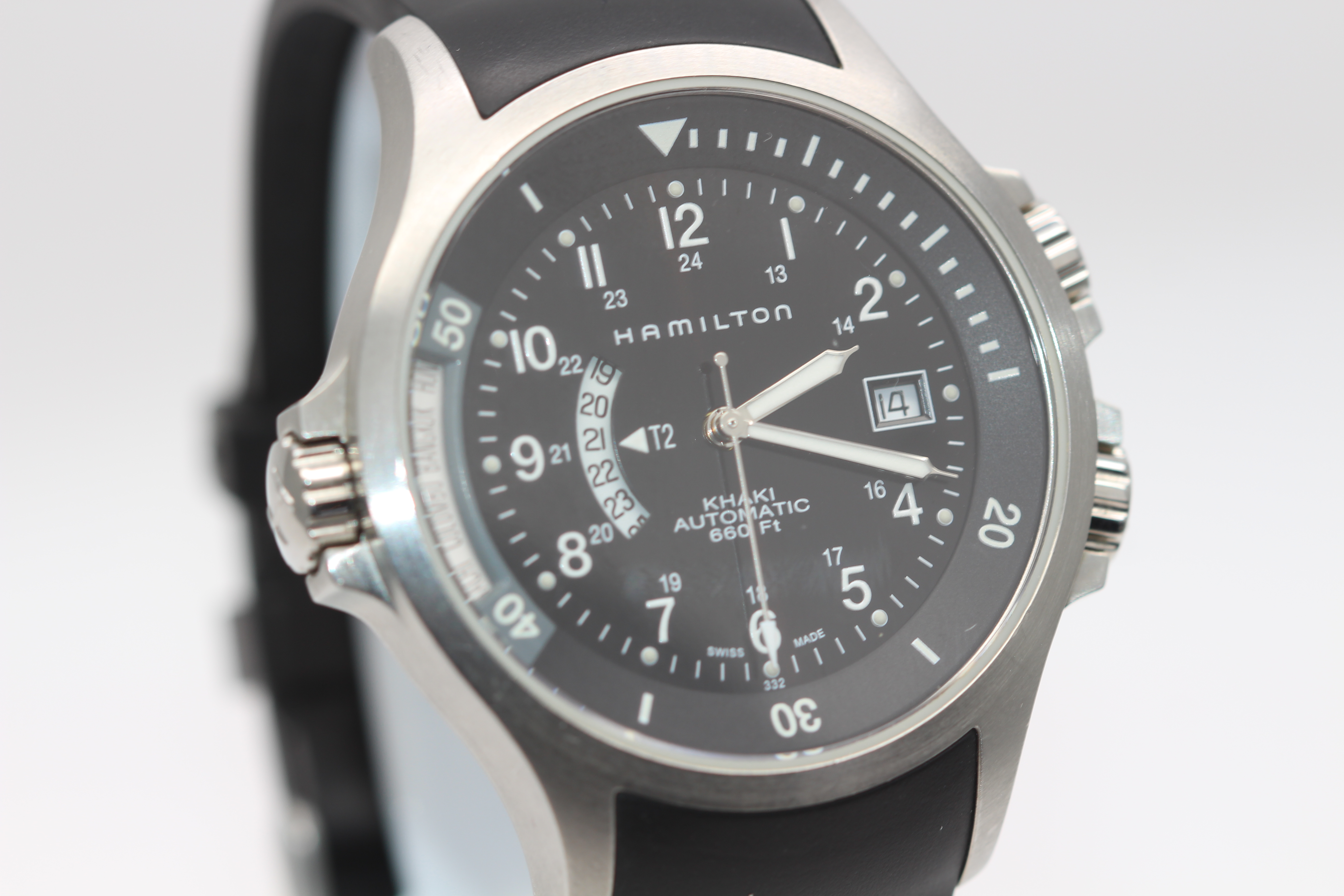 Gents Hamilton Khaki Automatic Watch, Model- H776151, Black Rubber strap, Stainless steel case, - Image 2 of 7