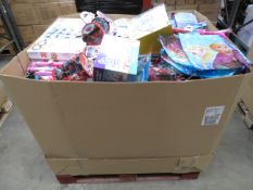 (N23) Large Pallet To Contain 855 Pieces Of Various Brand New Items To Include: Star Wars
