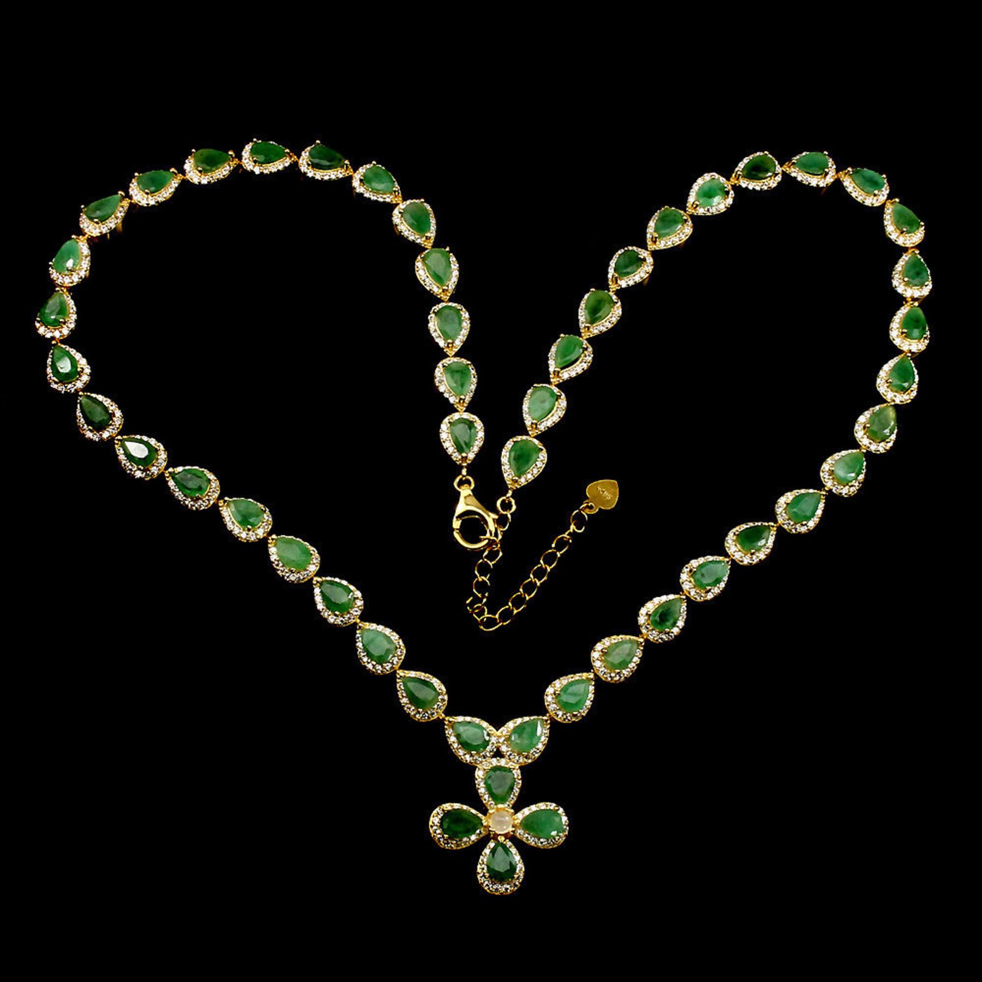 A Stunning Precious Pear Cut Natural Brazilian Emeralds (50) & Moonstone Cat Eye Necklace, Bespoke. - Image 2 of 3