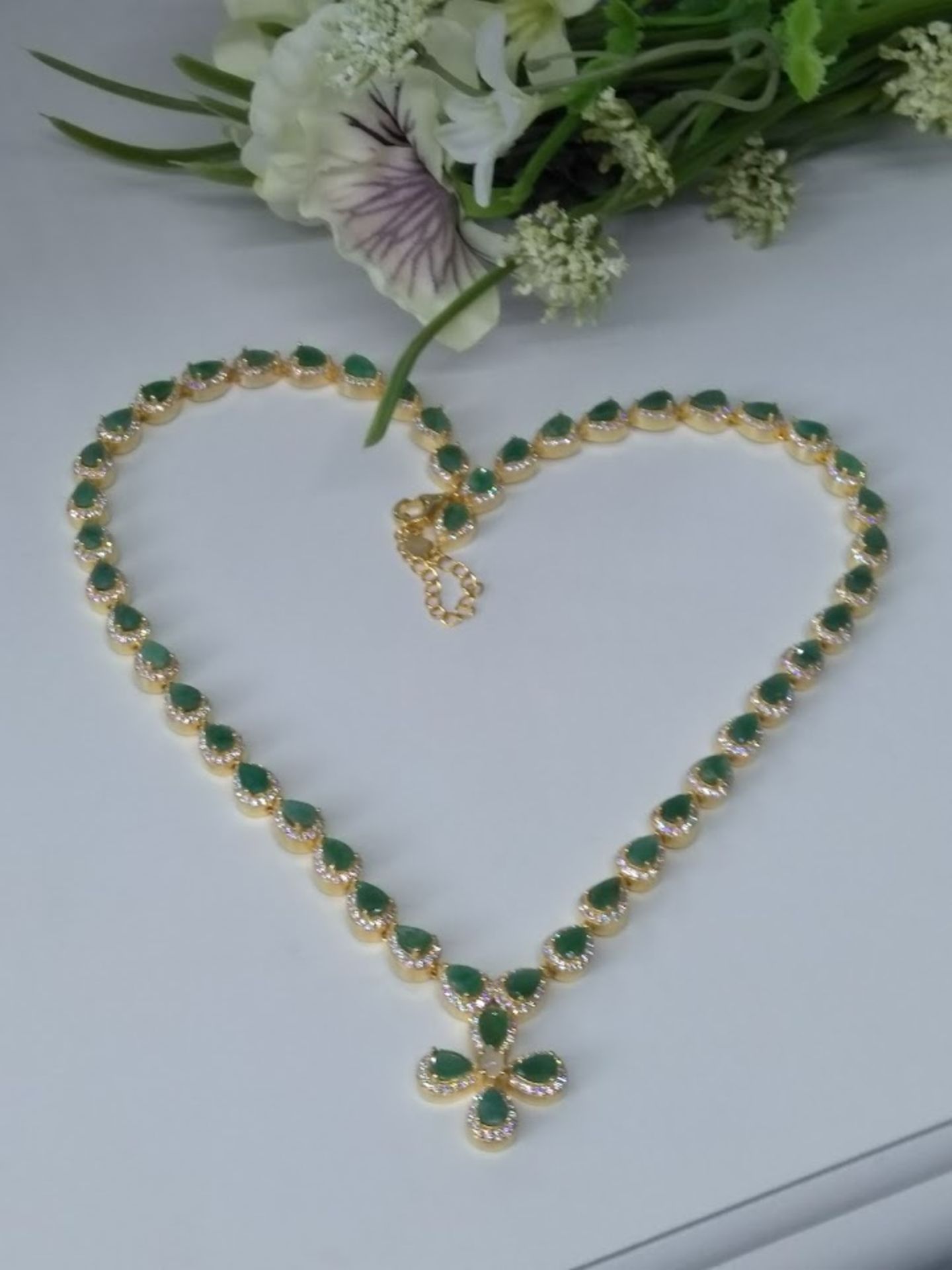 A Stunning Precious Pear Cut Natural Brazilian Emeralds (50) & Moonstone Cat Eye Necklace, Bespoke. - Image 3 of 3