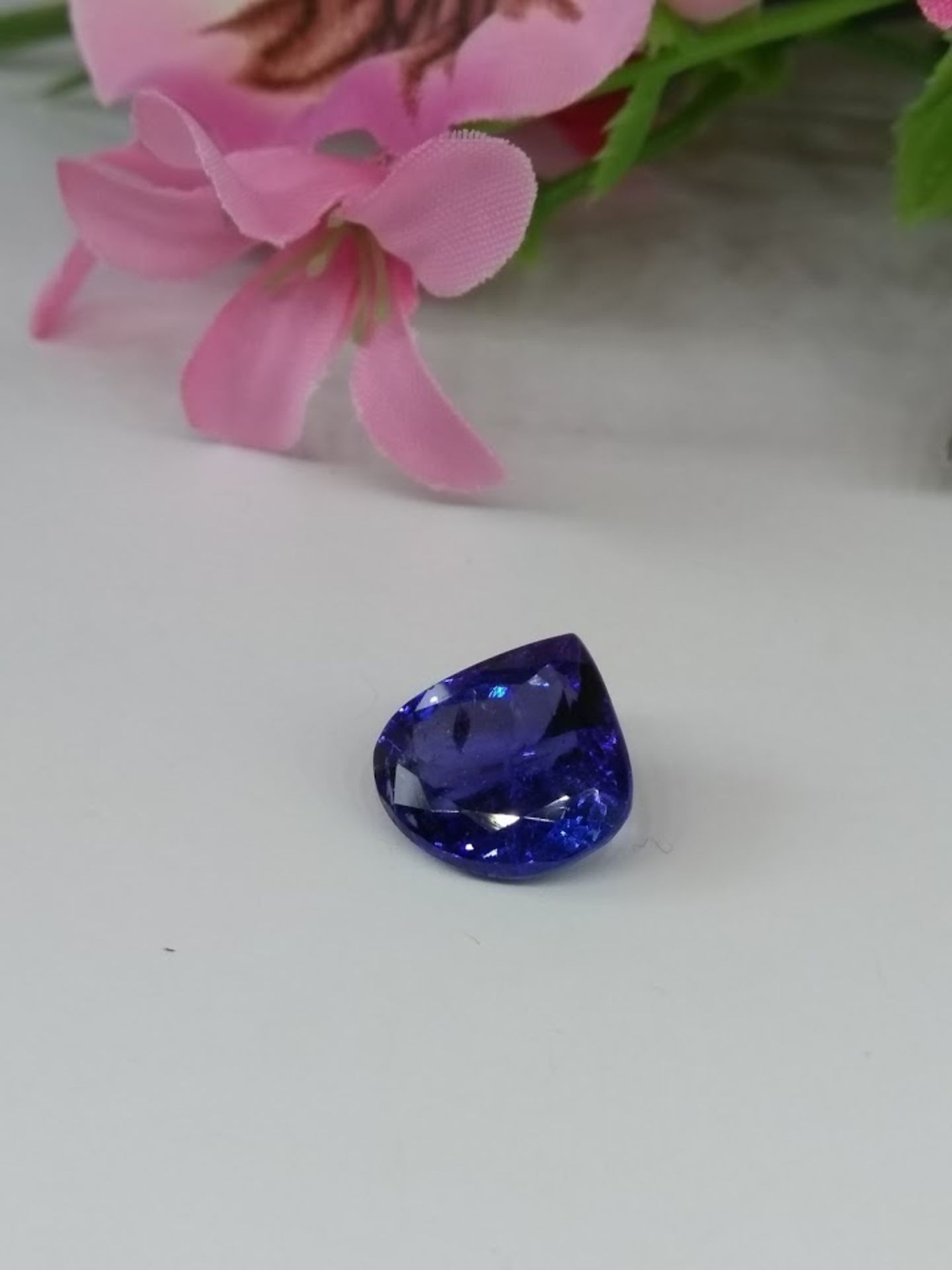 AGI Certified - A Stunning 5.56ct Natural Tanzanite Gemstone - Pear Cut, AGI certified valuation