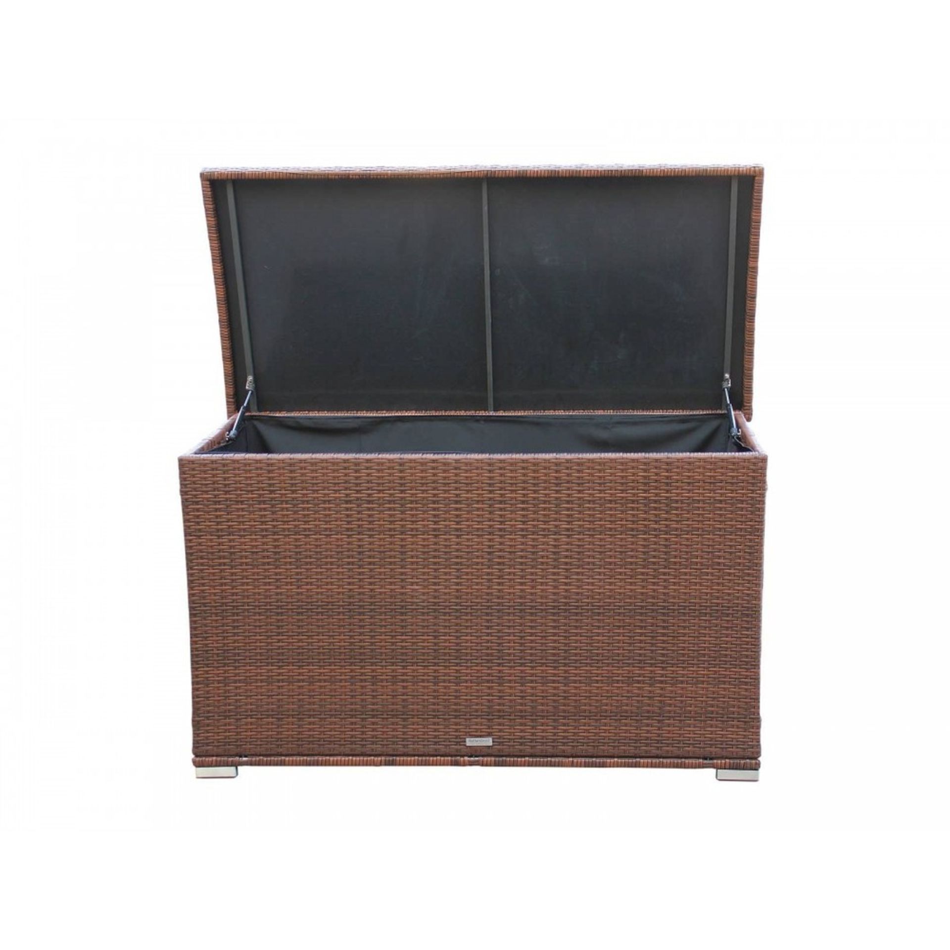 Brand New Luxury Storage Box. Gorgeous all-weather rattan storage box.