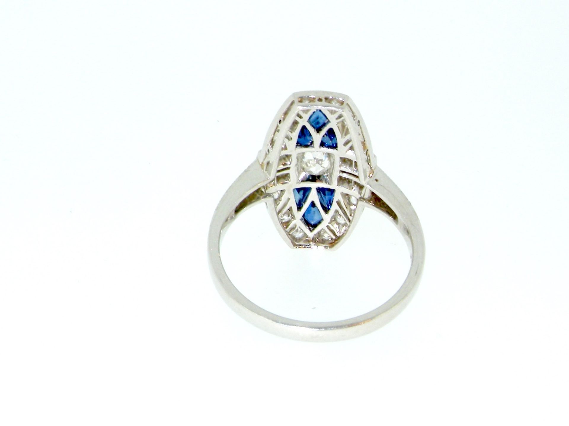 A Platinum Art Deco Sapphire And Diamond Ring - Image 5 of 5