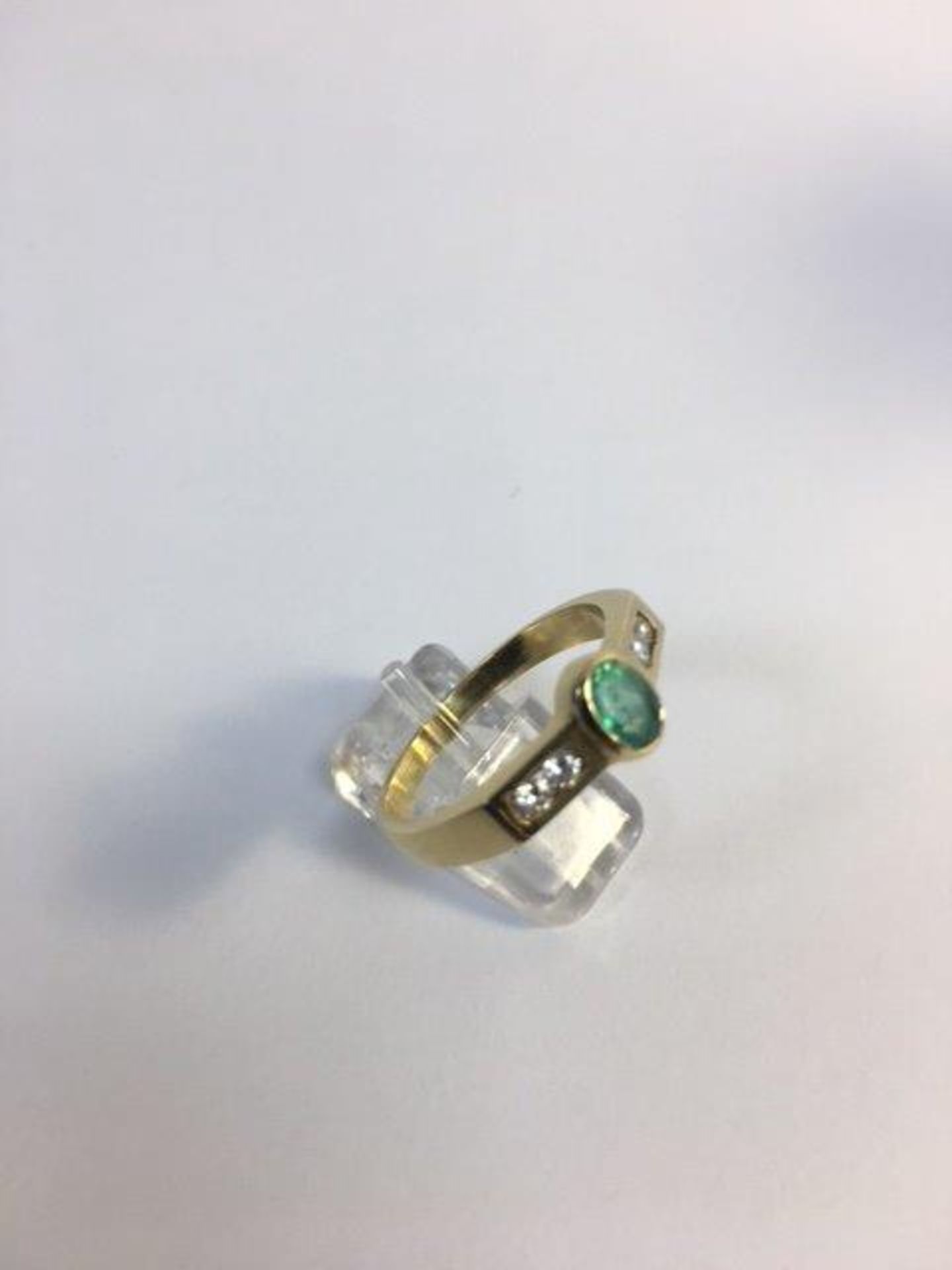 Emerald & Diamond Ring - Image 2 of 4