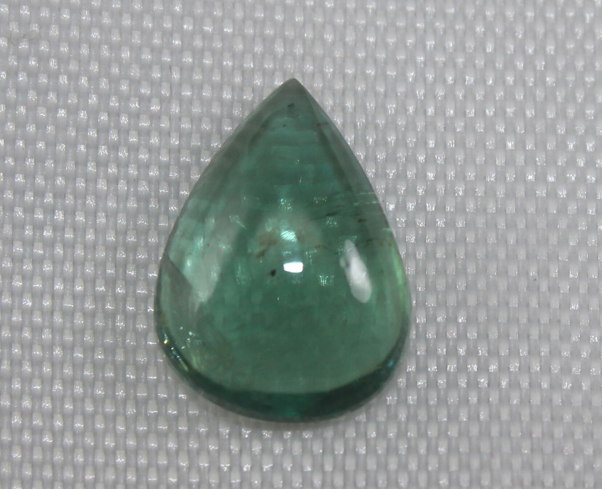 3.31 Ct Igi Certified Green Apatite