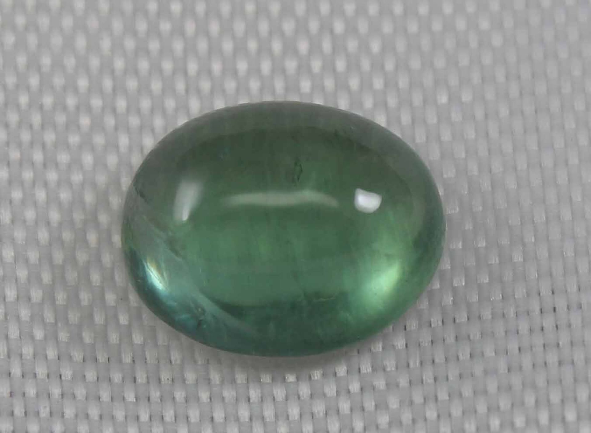 2.44 Ct Igi Certified Green Apatite - Image 2 of 3