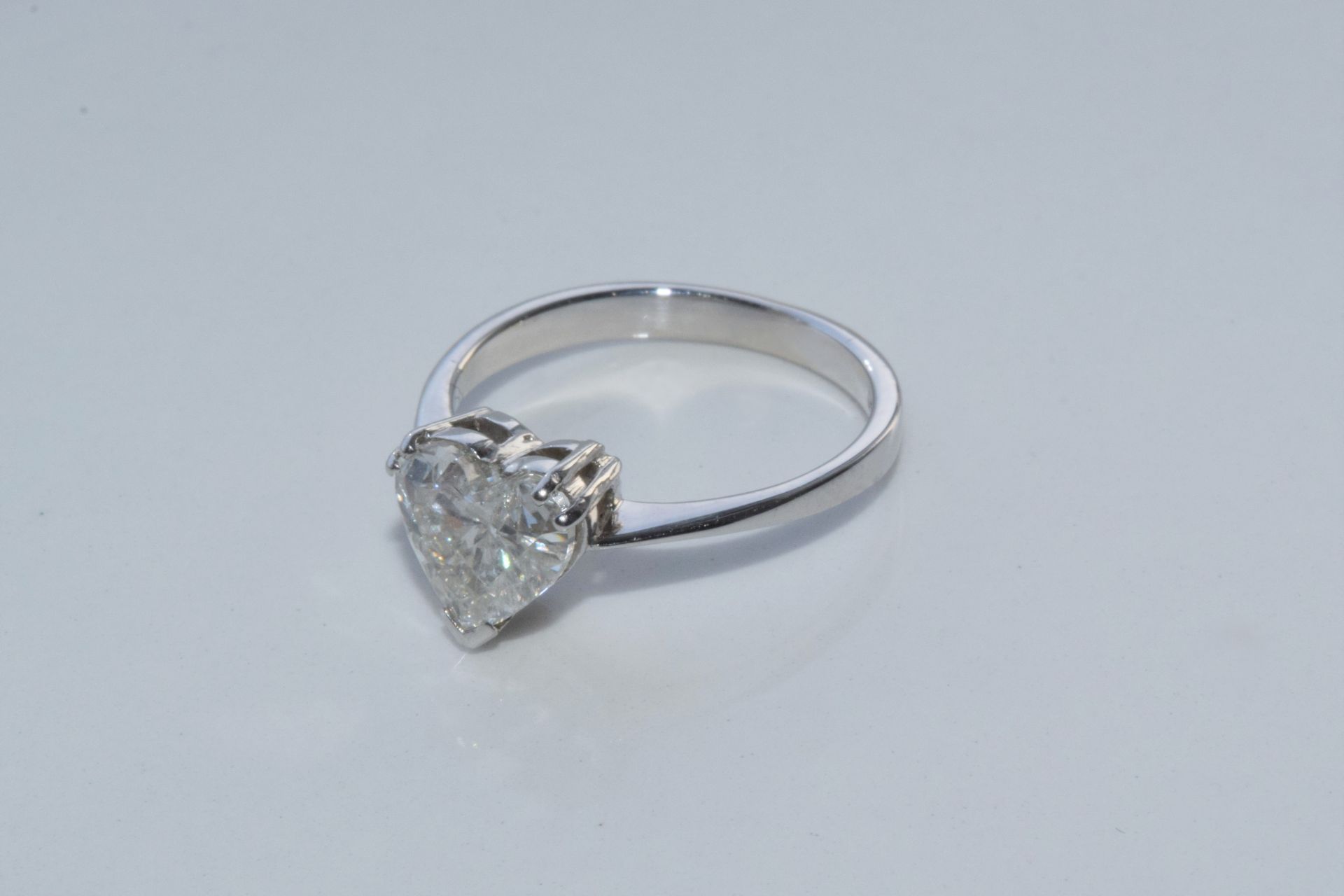 2.16ct Heart cut diamond ring mounted on 18ct white gold band - Image 3 of 5