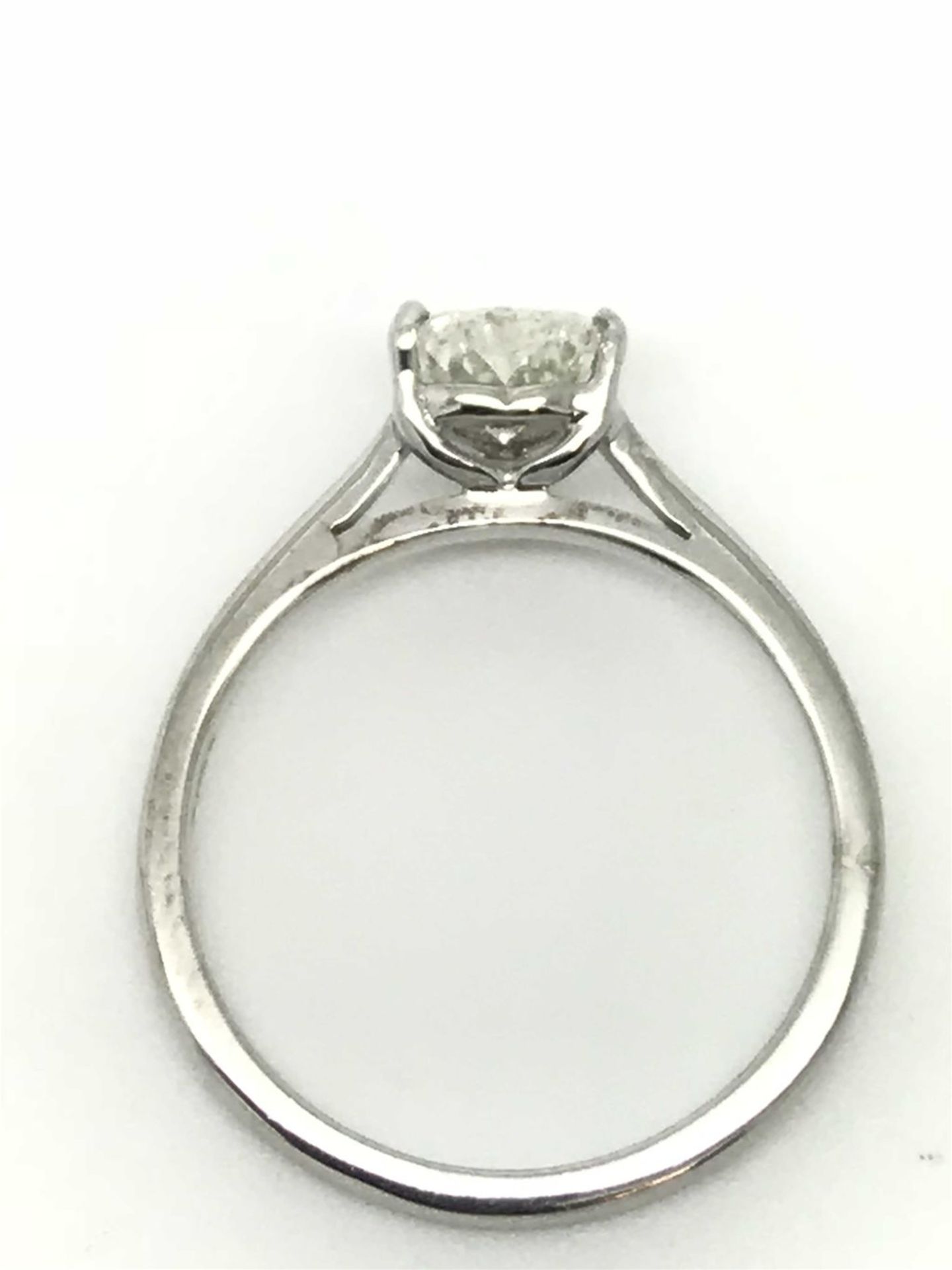 Certificated 0.72ct Heart Shaped Diamond Single Stone Ring - Image 3 of 4