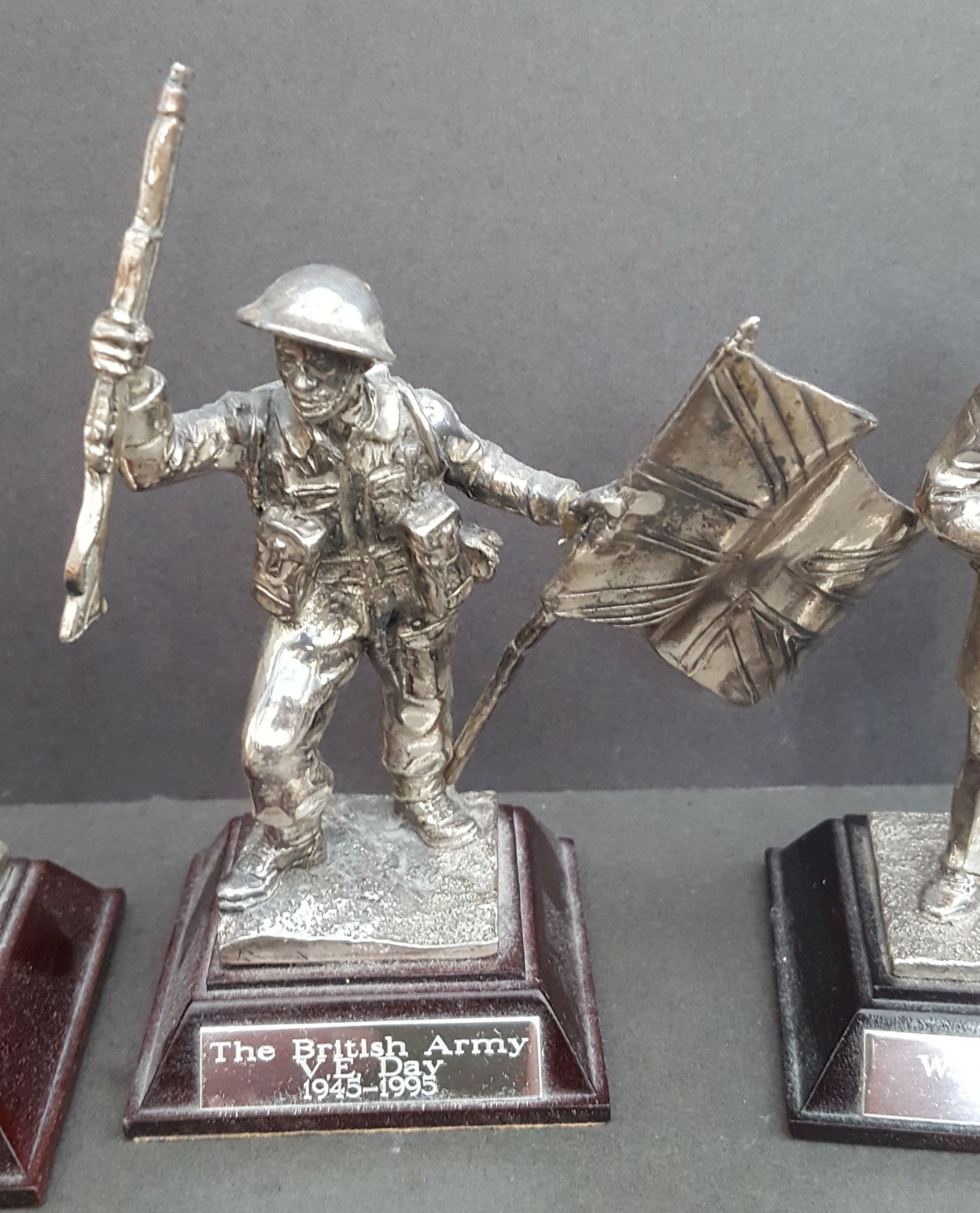 6 Vintage Royal Hampshire Pewter Military Figures Includes Churchill Paratrooper & Battle of Britain - Image 3 of 7
