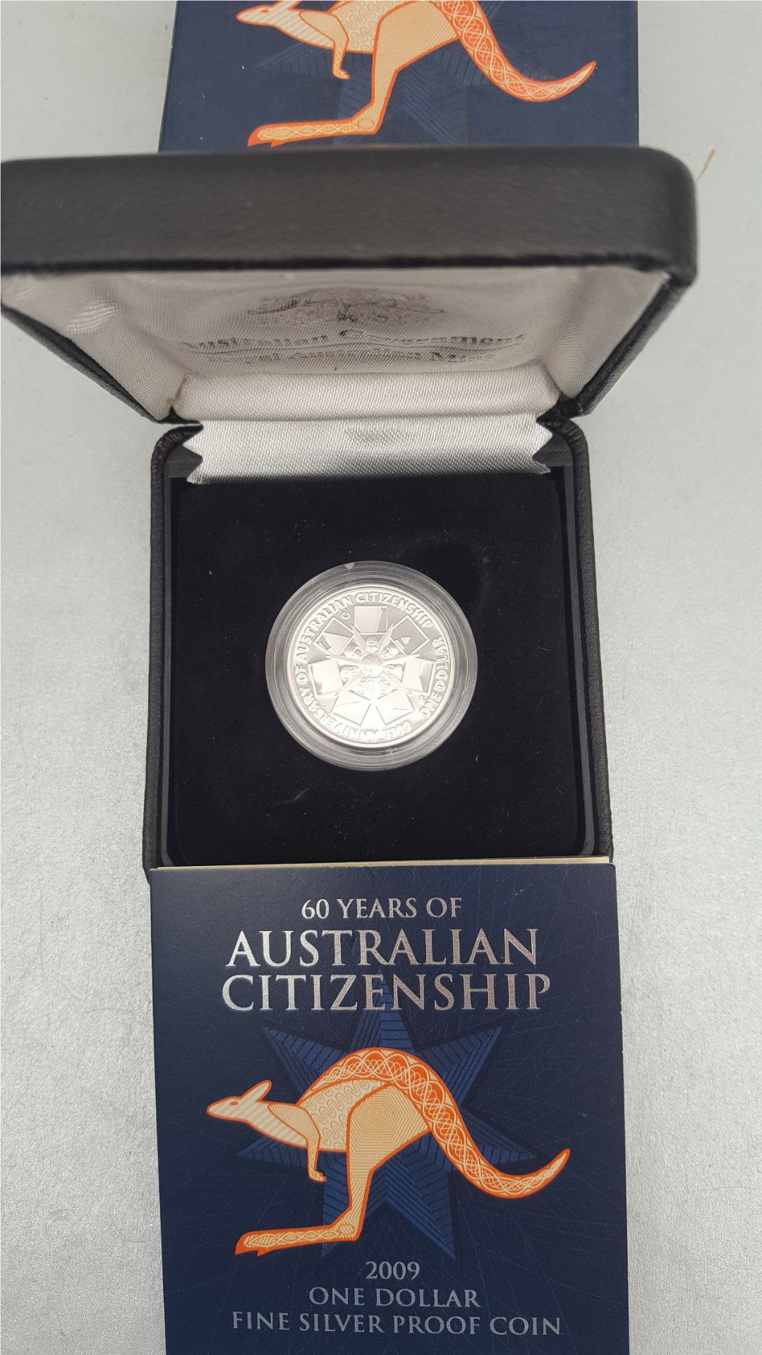 Collectable Coin 2009 60 Years of Australian Citizenship One Dollar Silver Proof Coin - Image 2 of 3