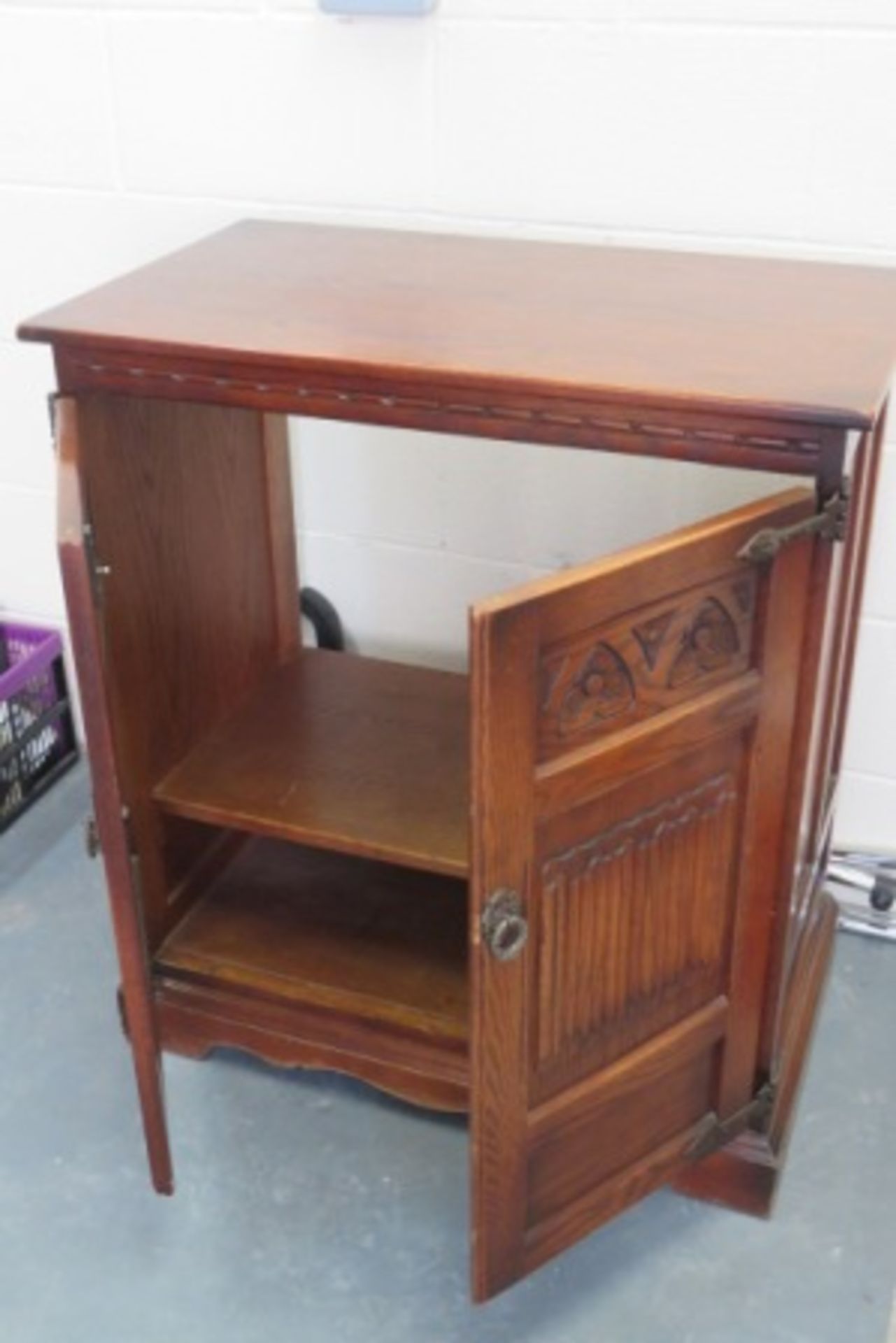 Vintage Carved Wooden Tv Cabinet - Image 3 of 3