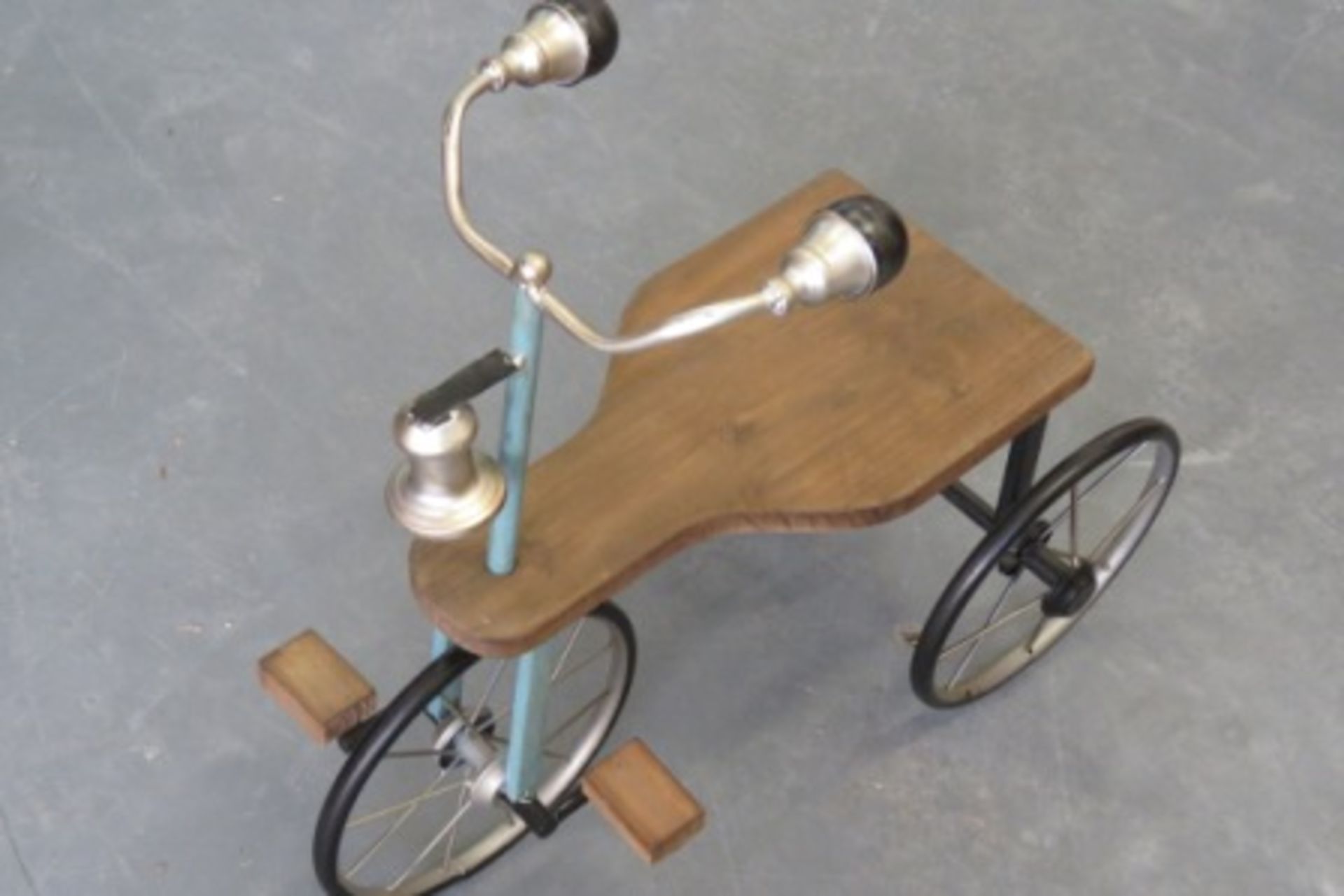 Childs Collectable Vintage Trike - Image 2 of 2