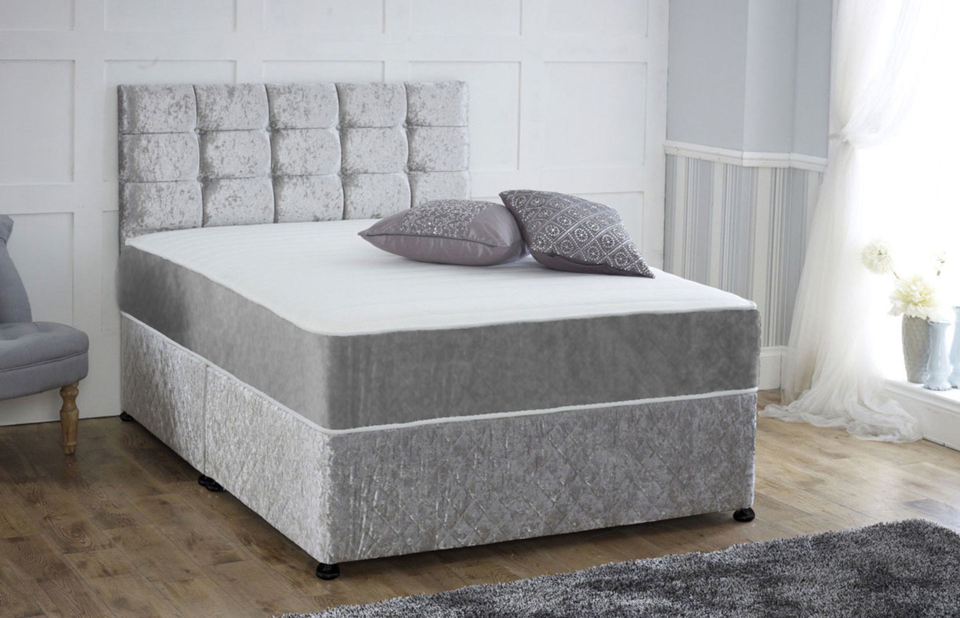 Brand New Luxury Double 1000 Pocket Sprung Divan Bed Including Headboard In Silver Crushed Velvet