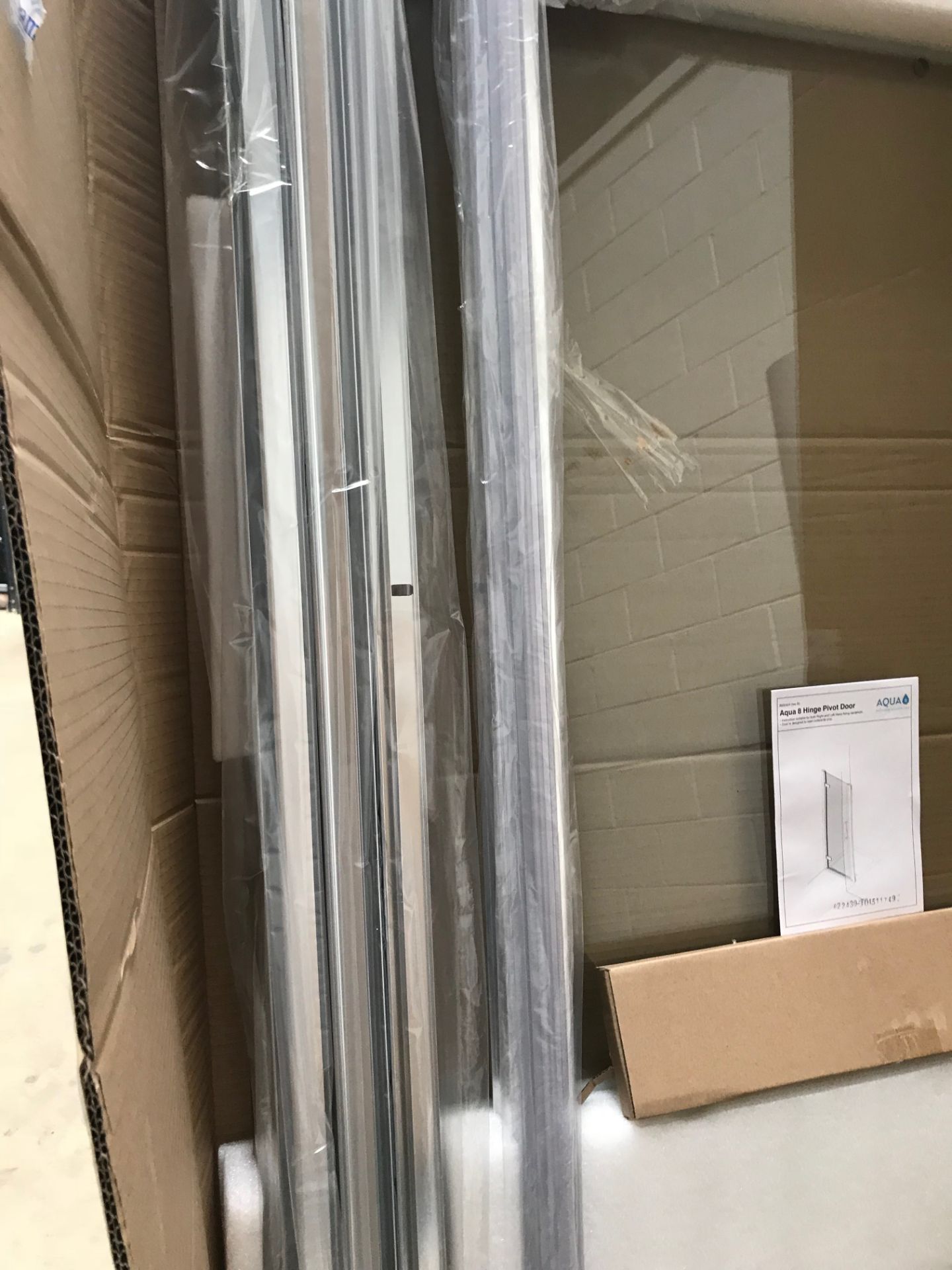 1 x Shower Screen Enclosure door - 900mm door - Image 5 of 8